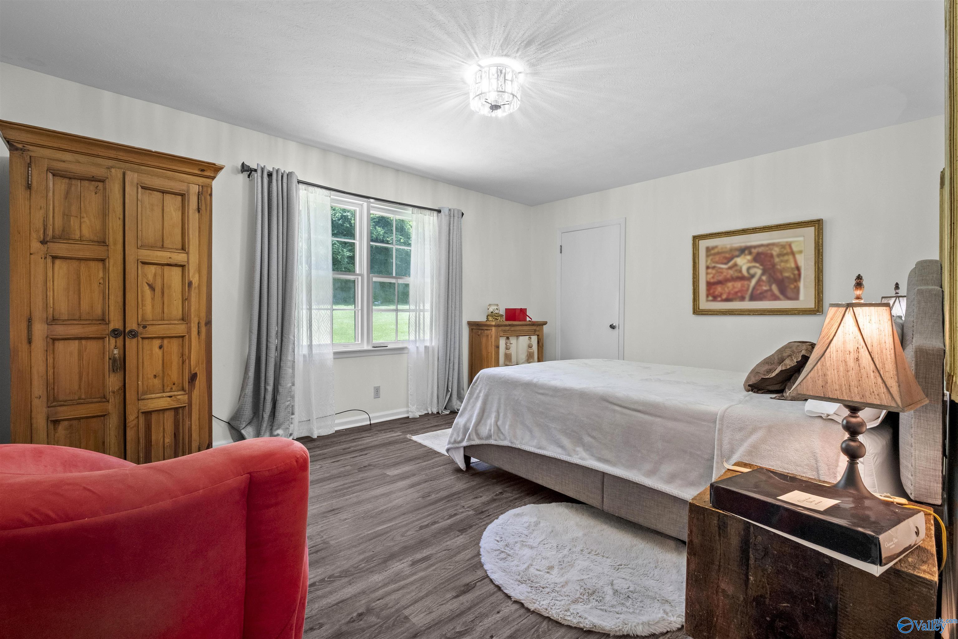 2400 Red Oak Road
