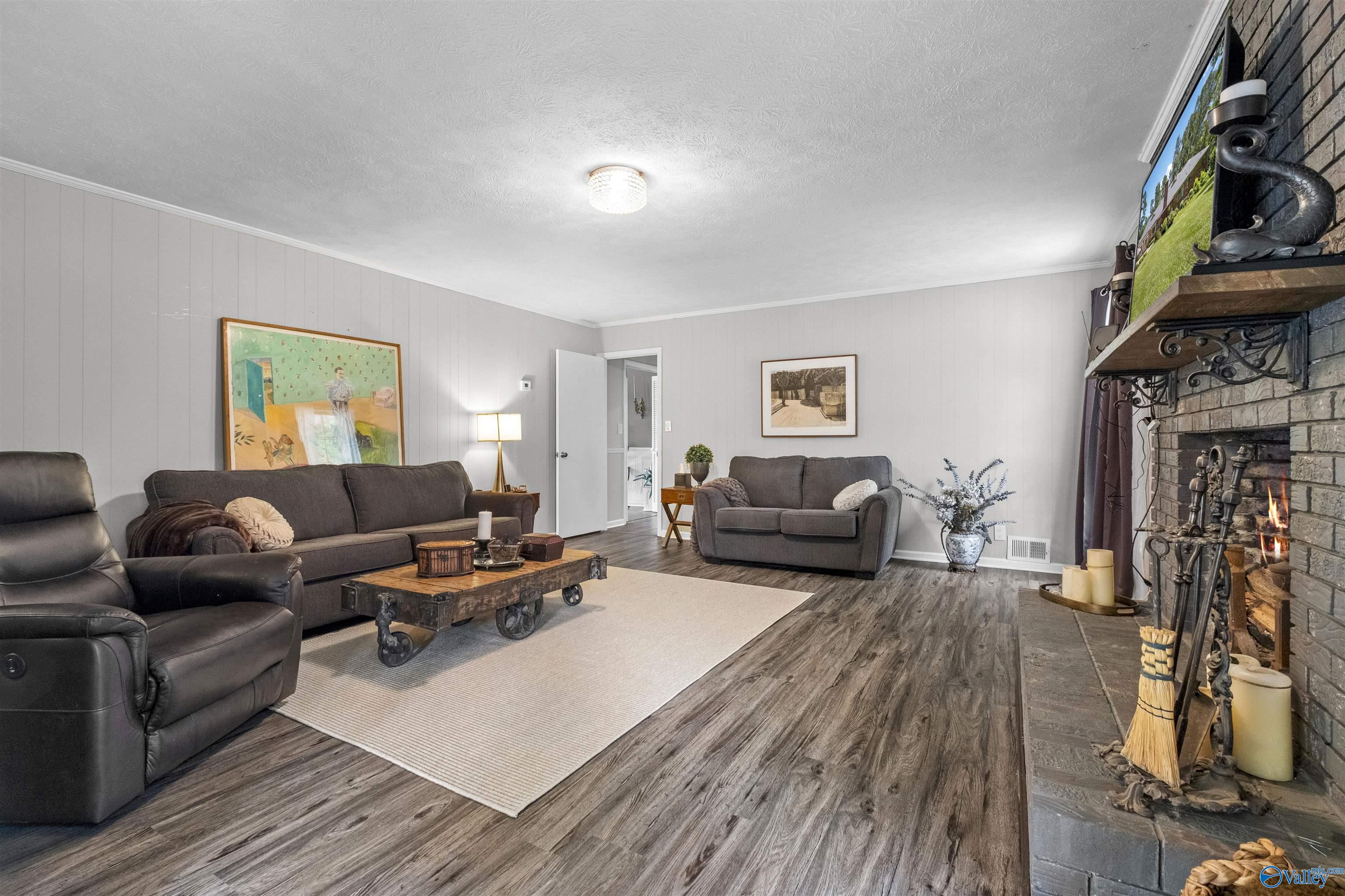 2400 Red Oak Road