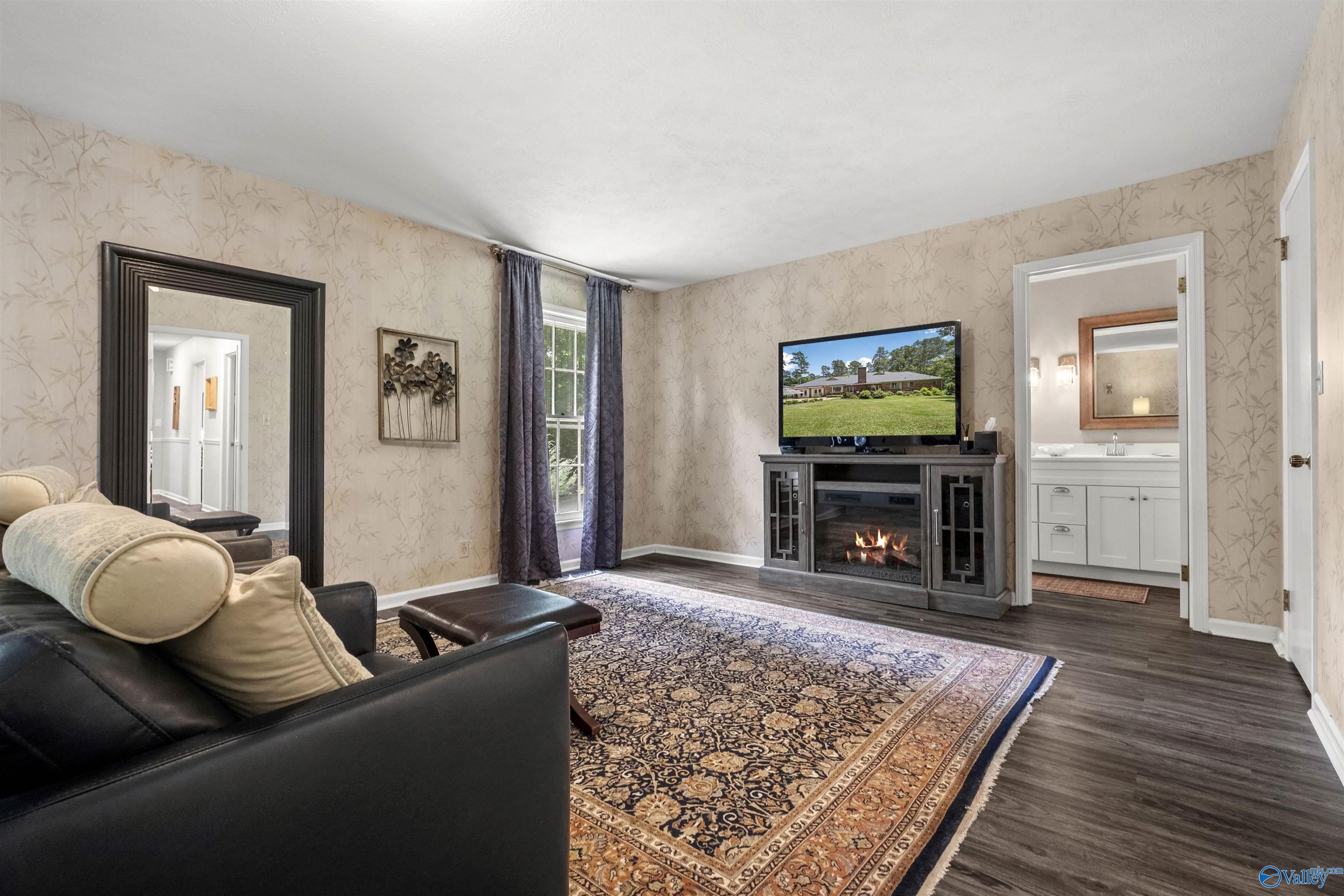 2400 Red Oak Road