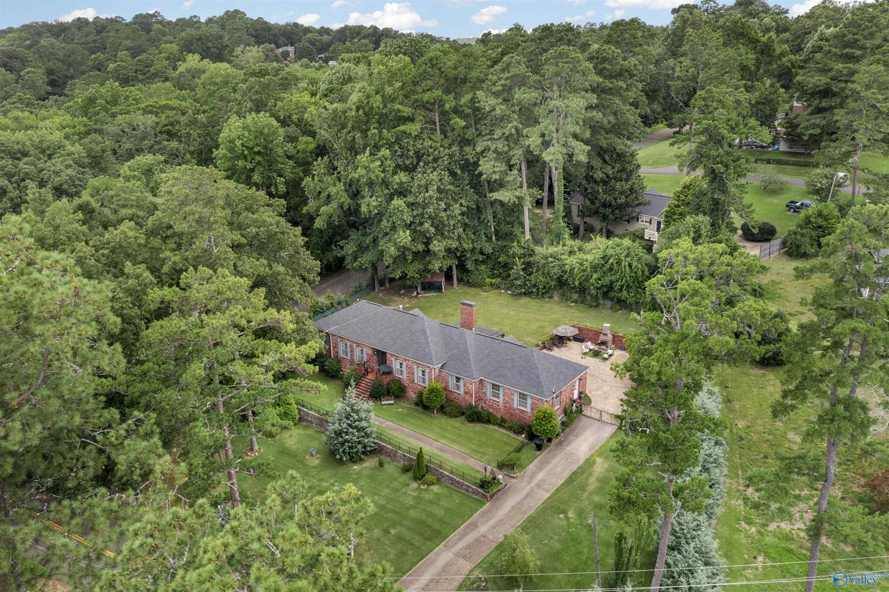 2400 Red Oak Road
