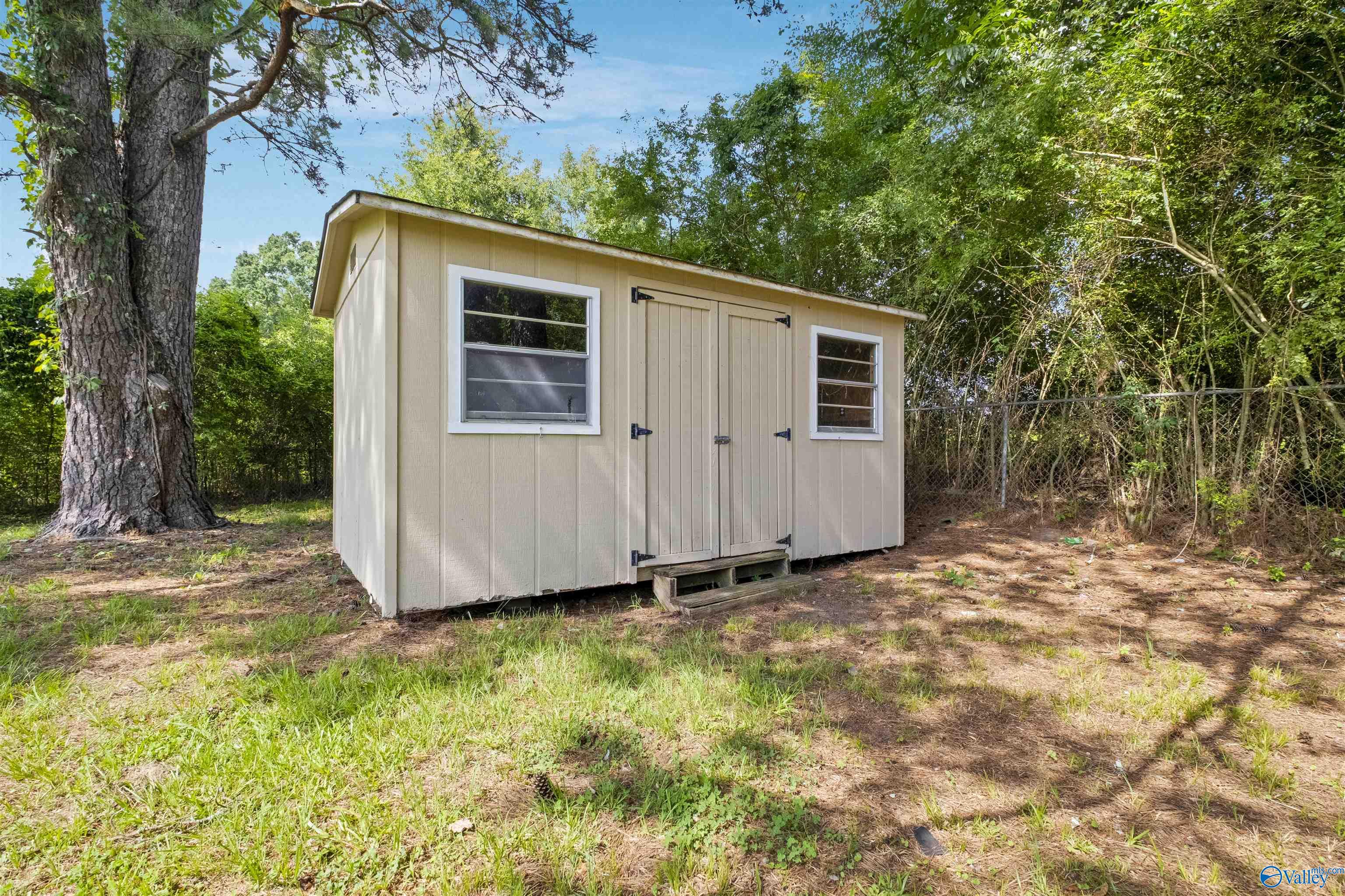 2702 Sunset Drive