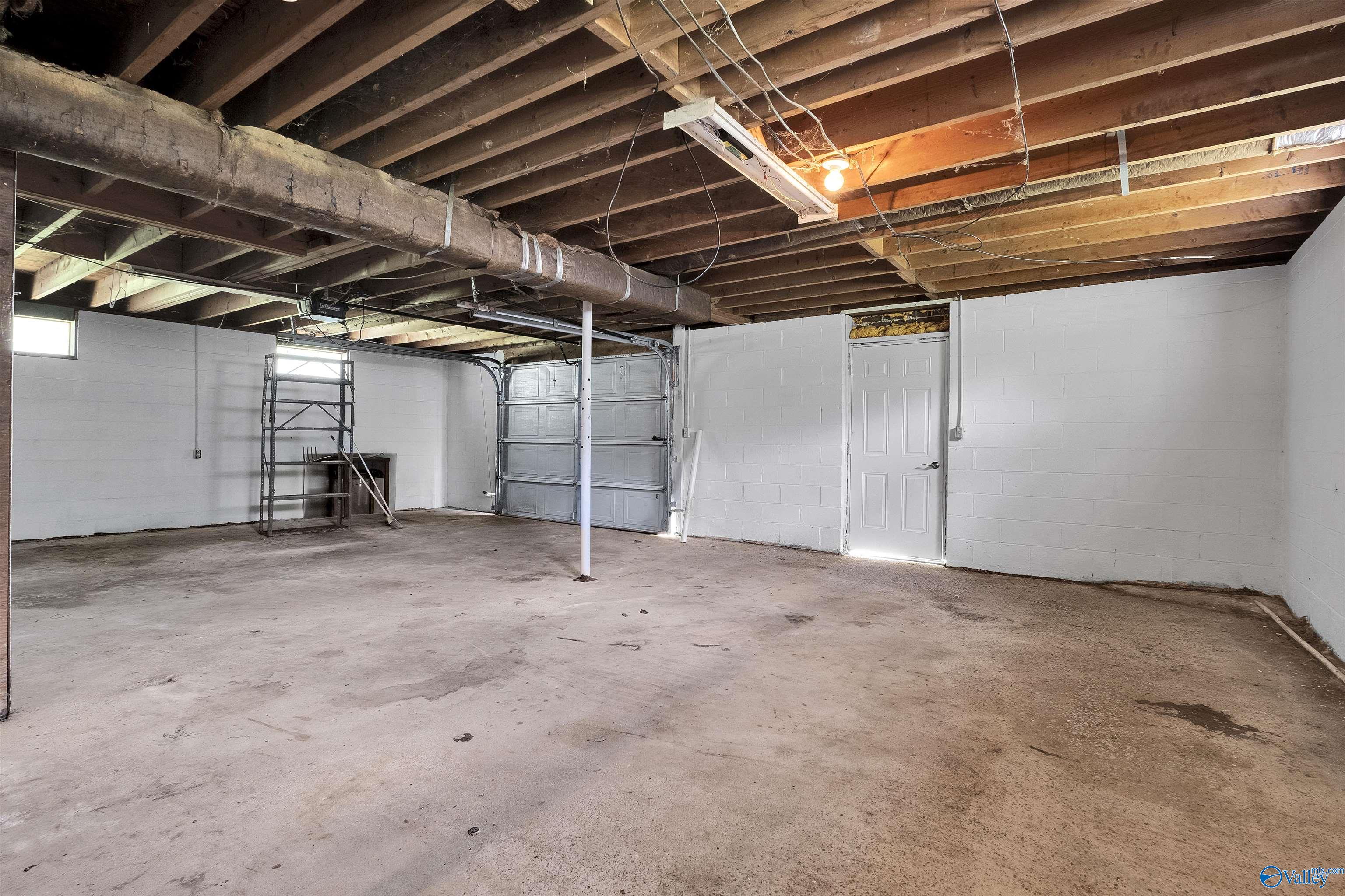 2702 Sunset Drive