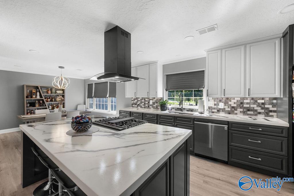 213 Tabor Road
