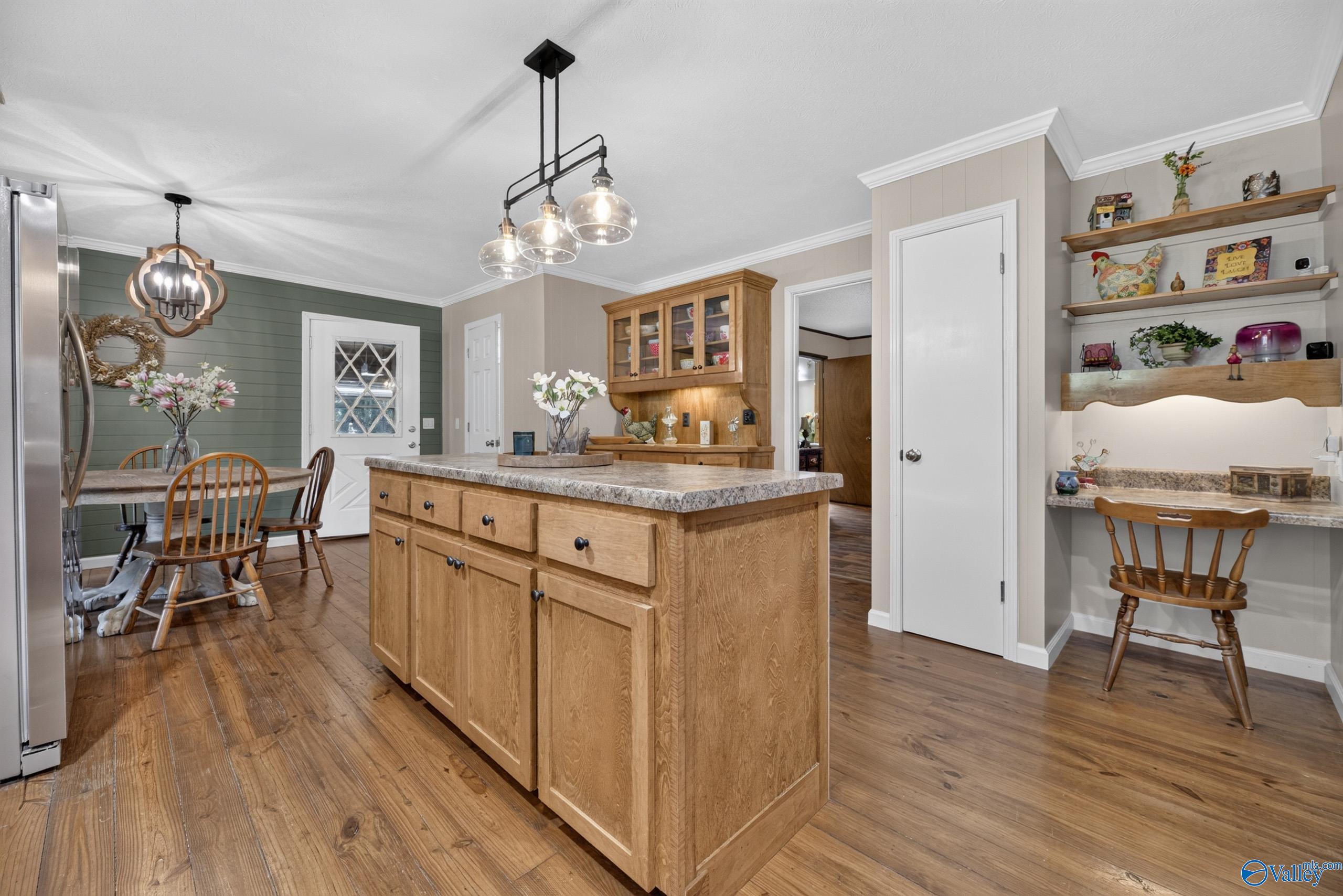 3880 Pleasant Valley Road