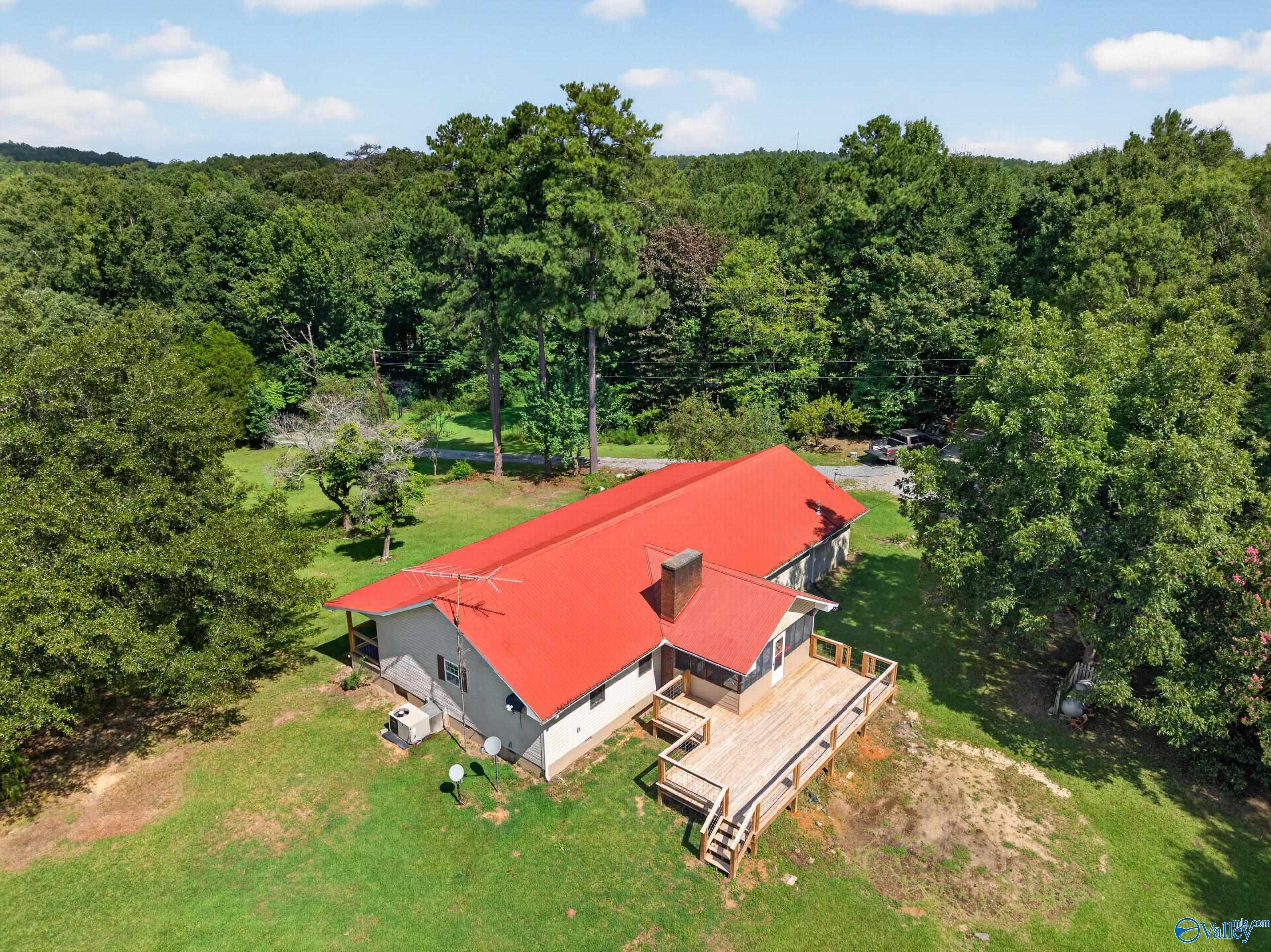 3880 Pleasant Valley Road