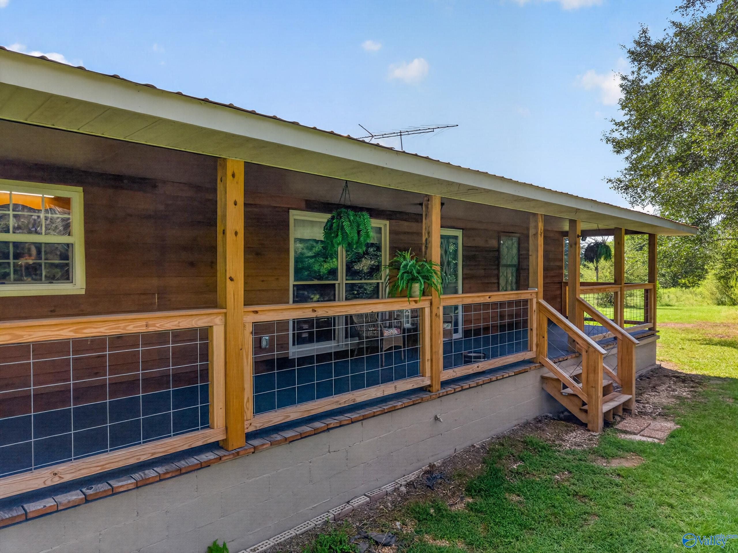 3880 Pleasant Valley Road
