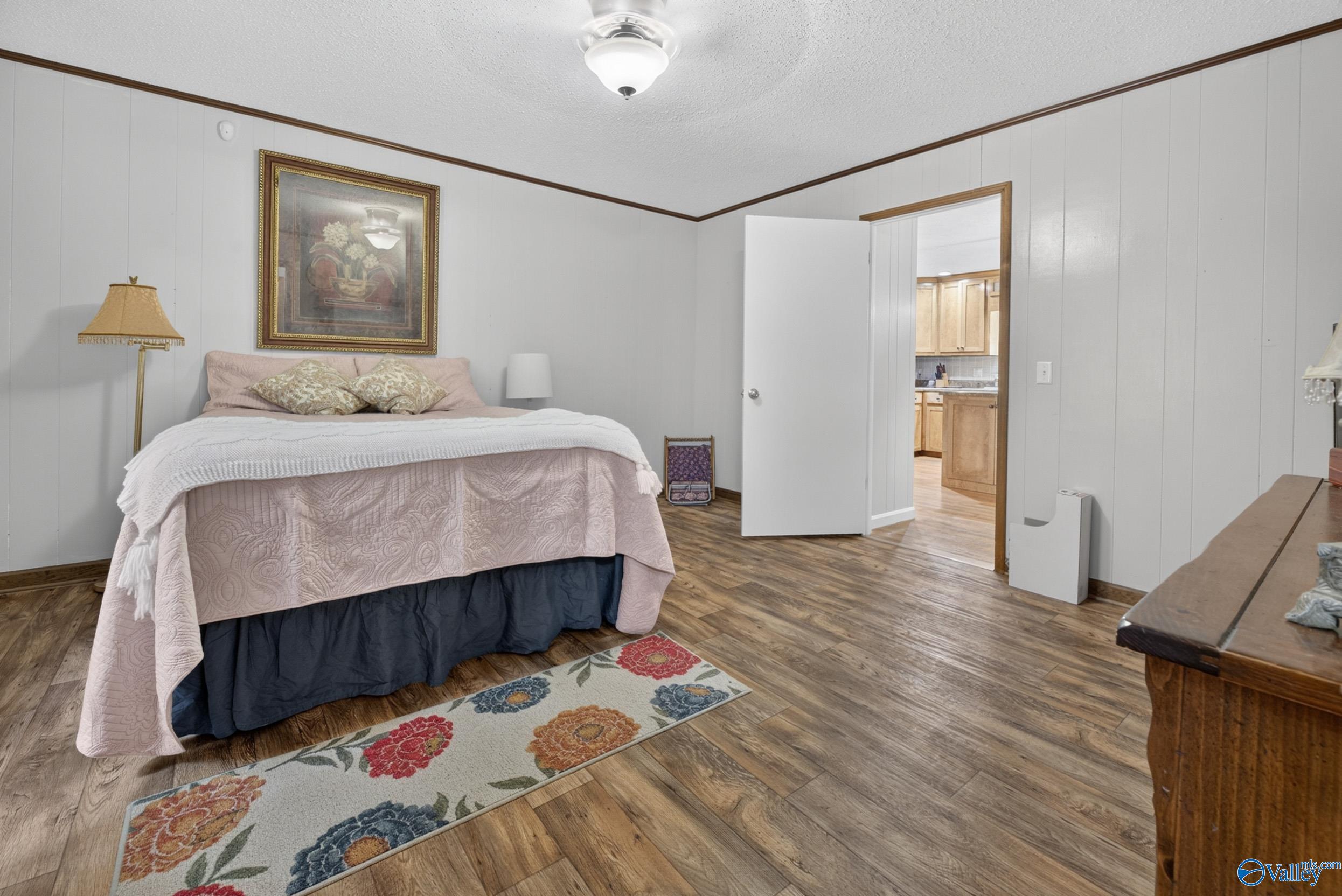 3880 Pleasant Valley Road