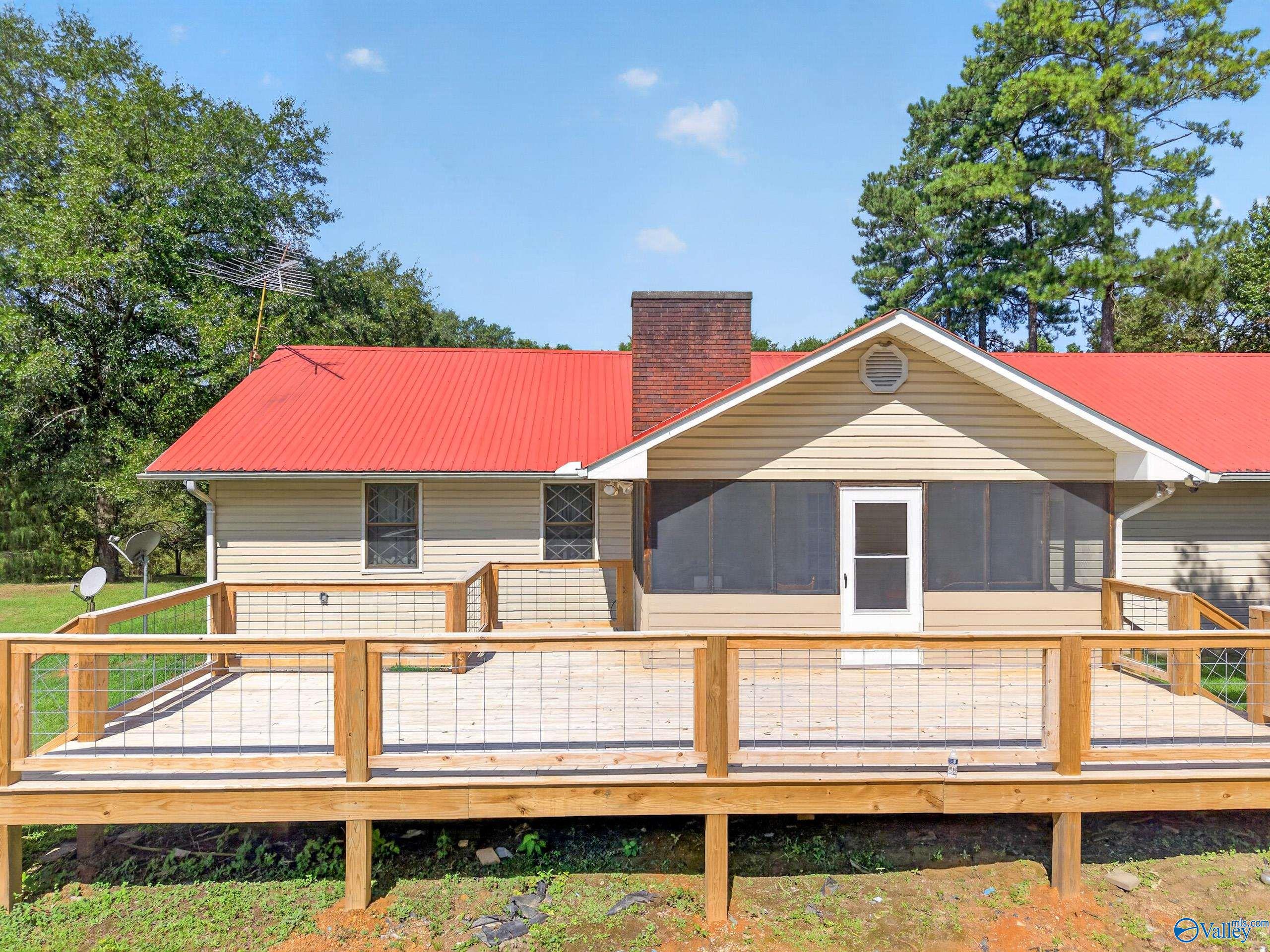 3880 Pleasant Valley Road