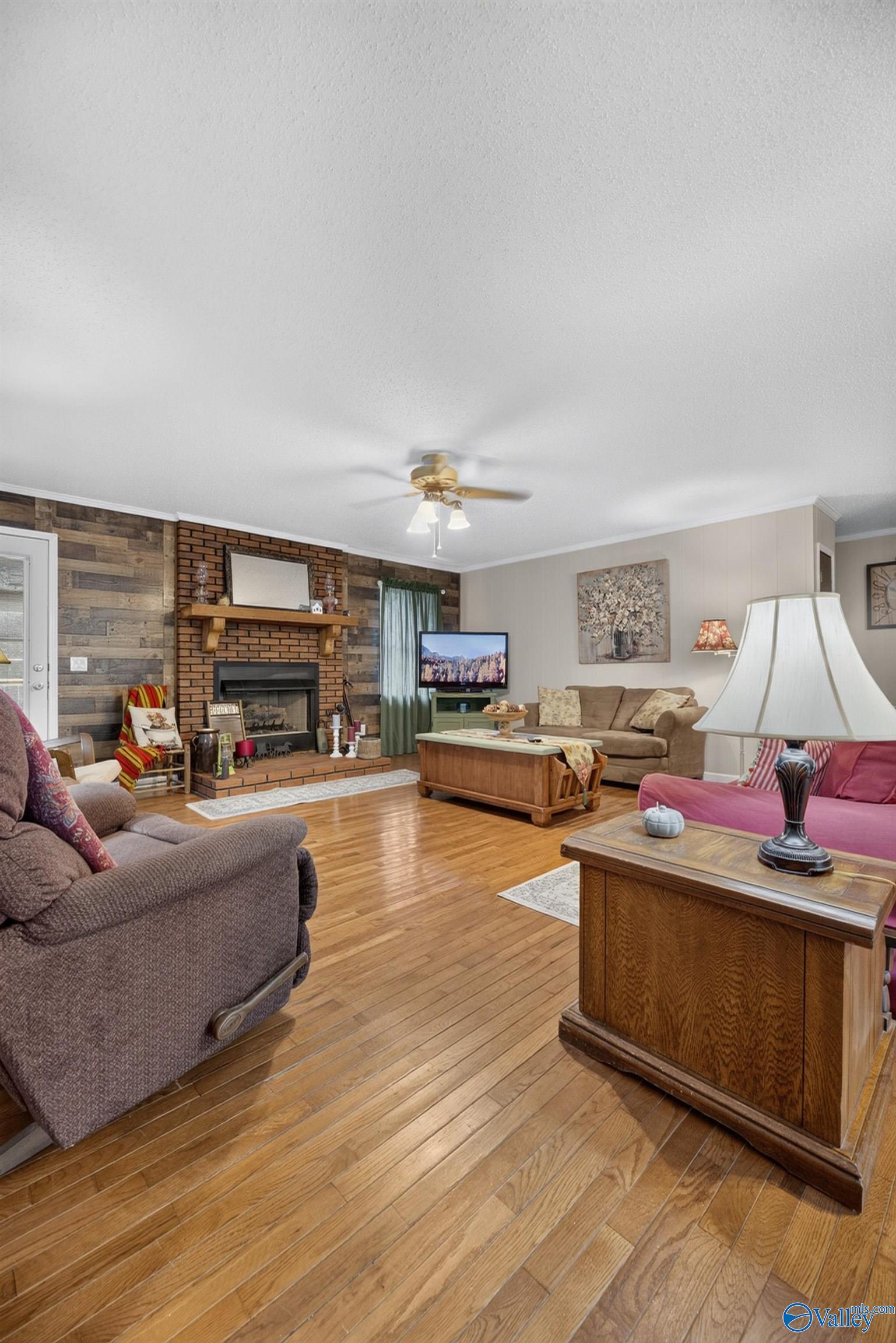 3880 Pleasant Valley Road