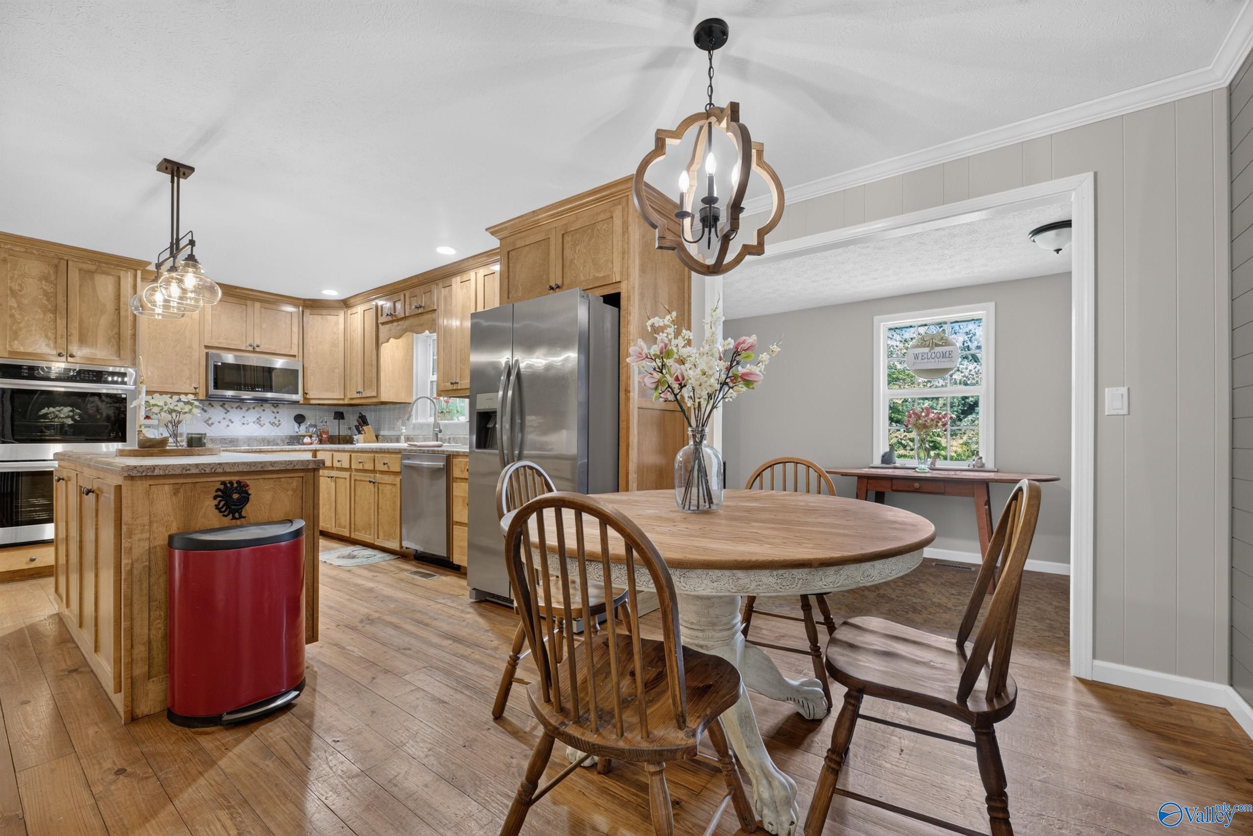 3880 Pleasant Valley Road
