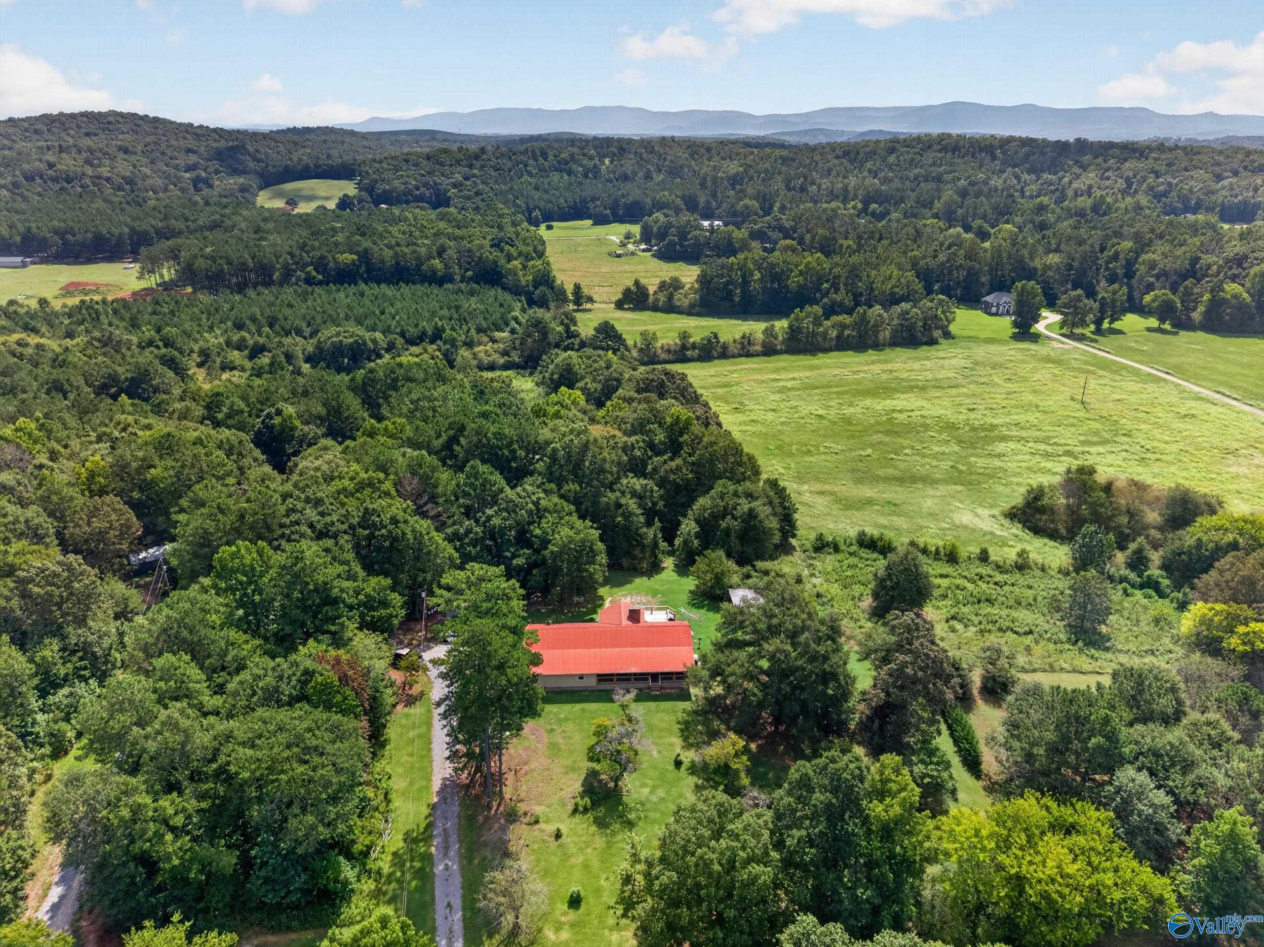 3880 Pleasant Valley Road
