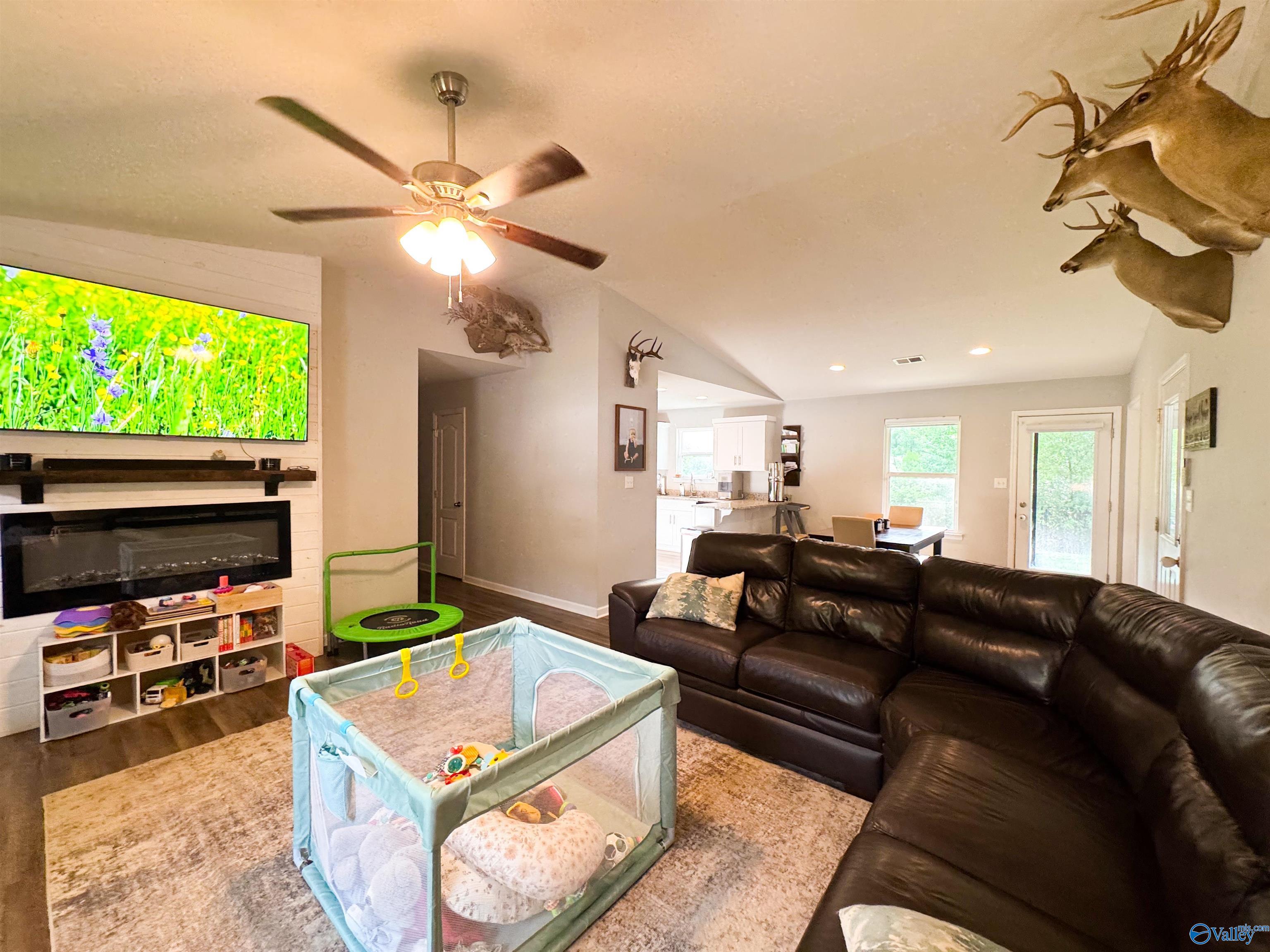 2245 Madison Loop