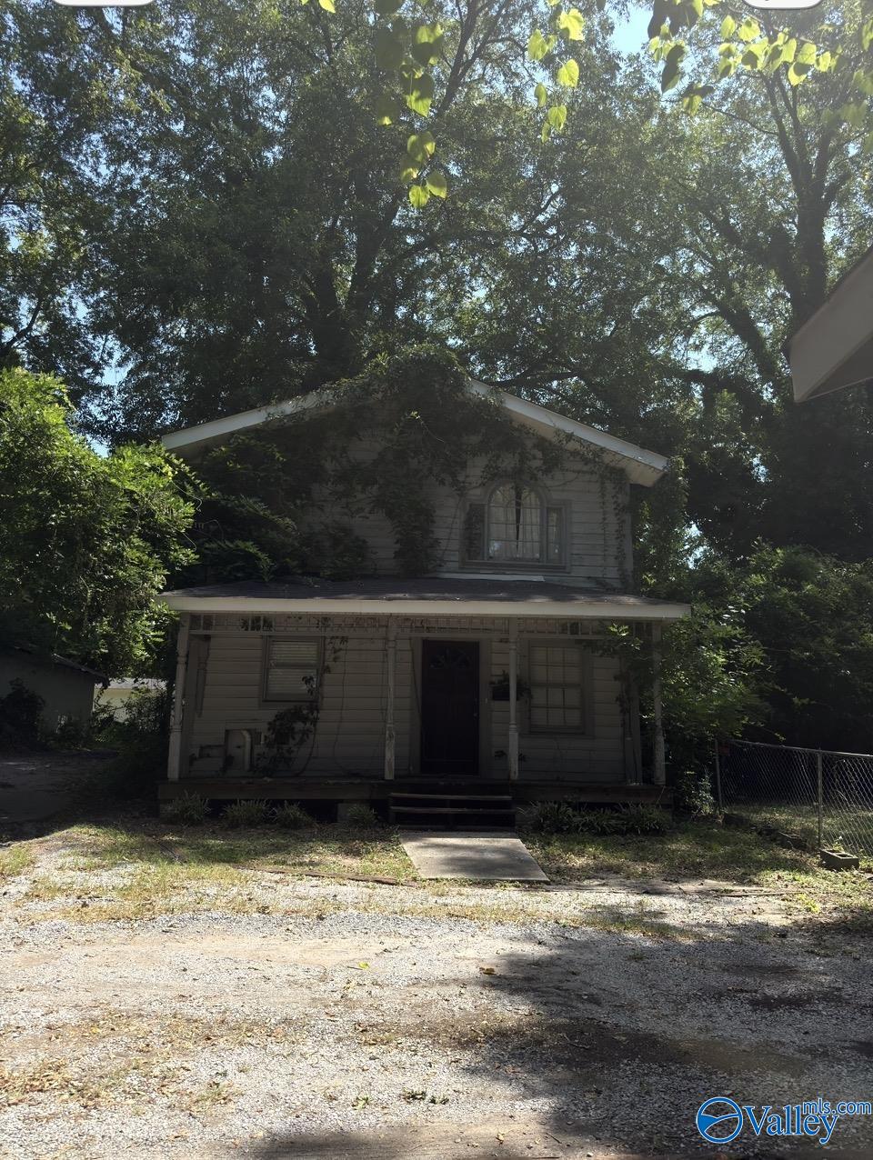 712 S 10th Street