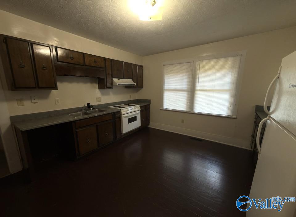 712 S 10th Street