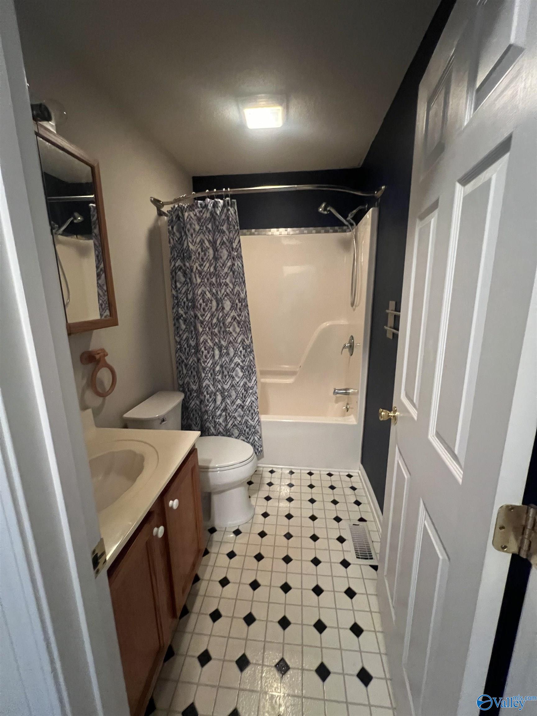 731 Williamsburg Road