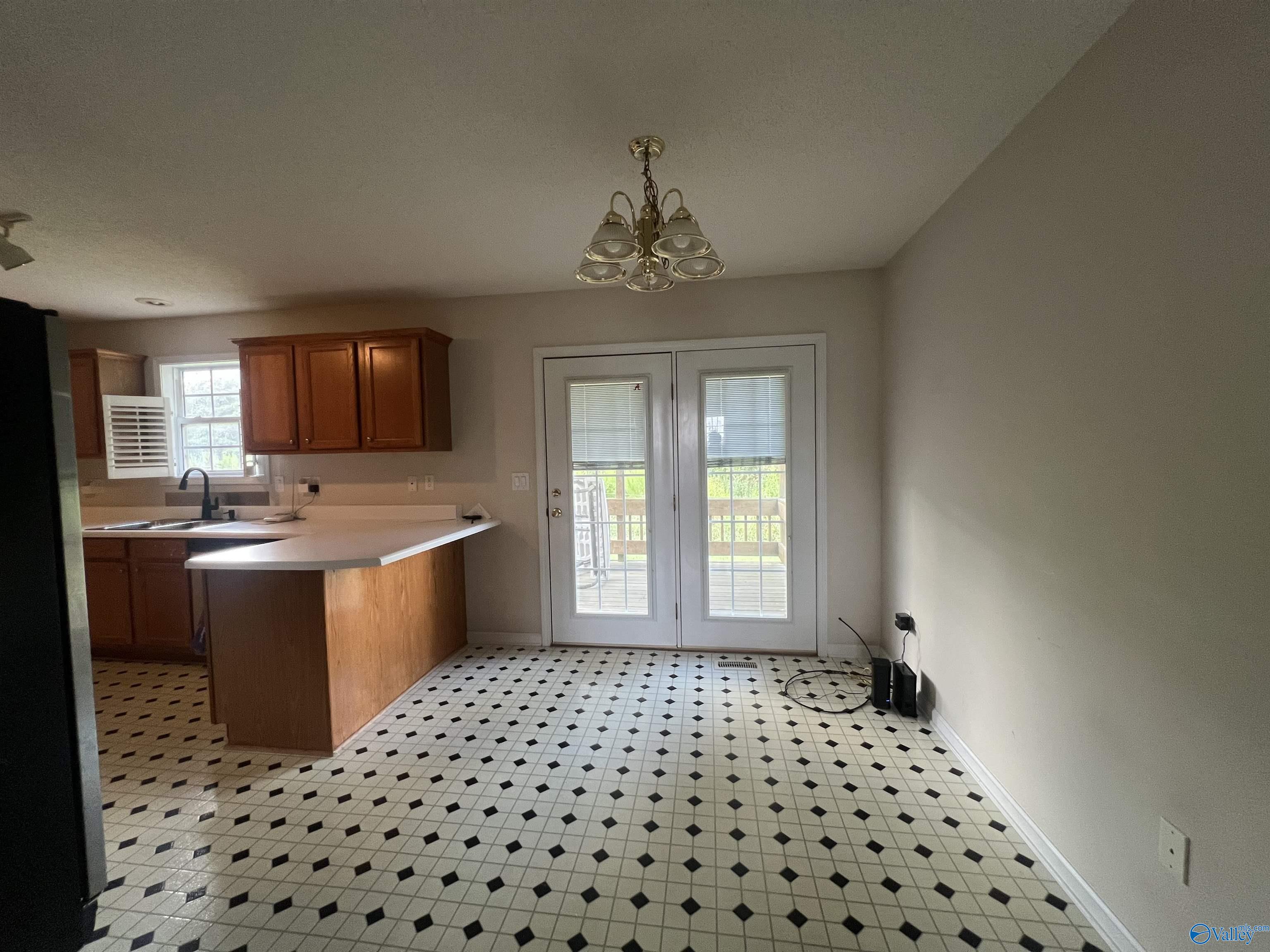 731 Williamsburg Road