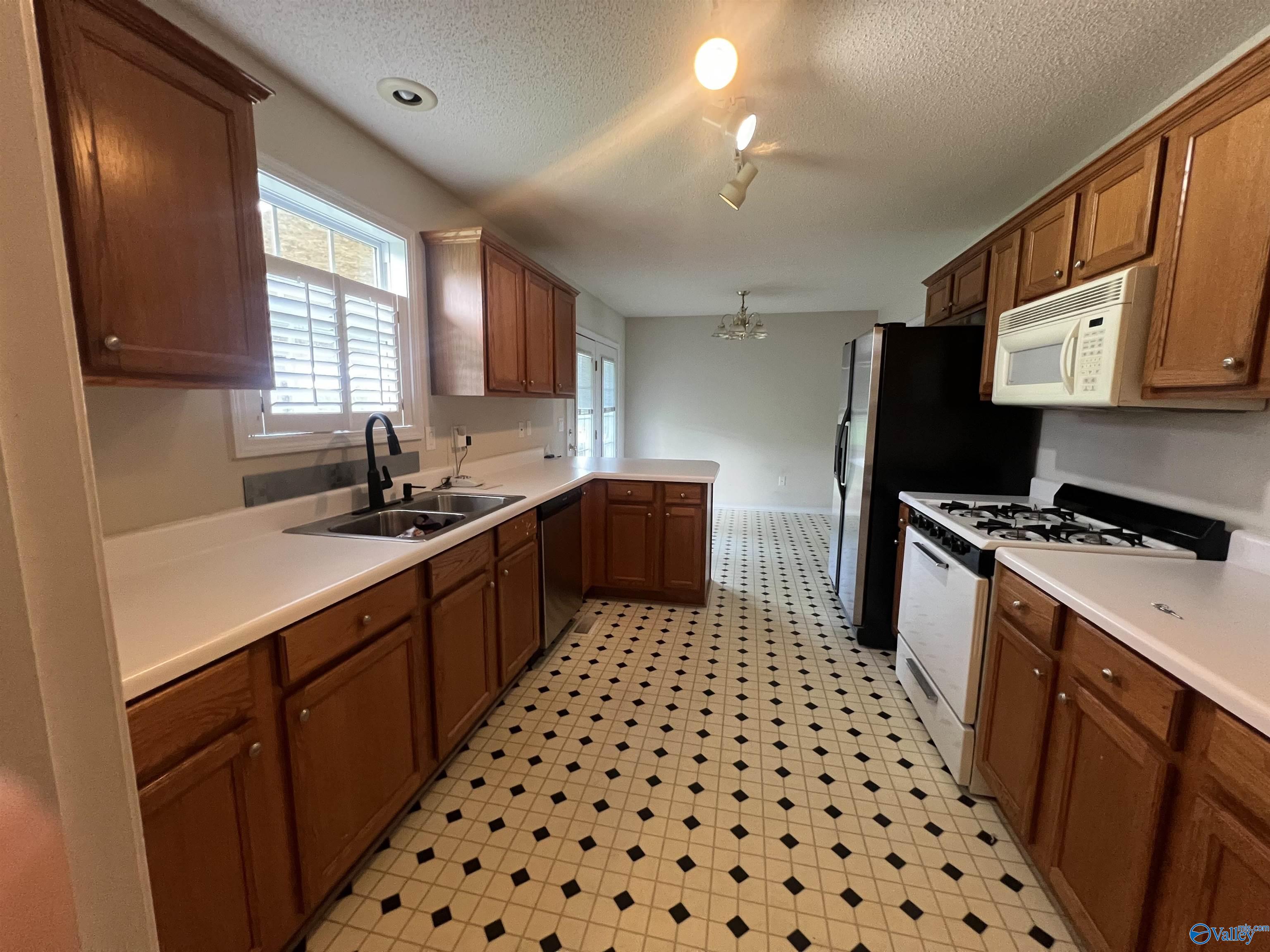 731 Williamsburg Road