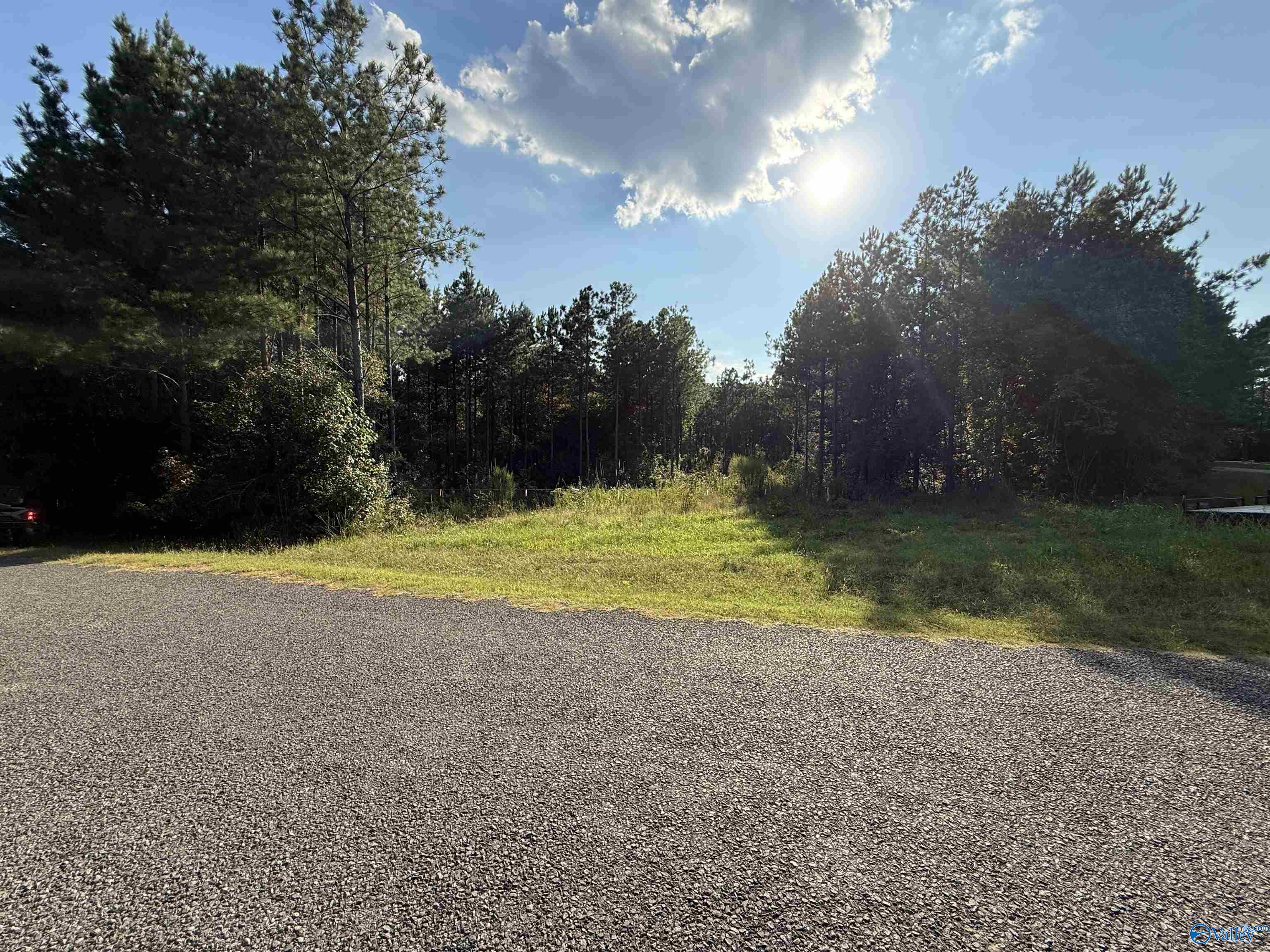 7 AC Rolling Hills Road