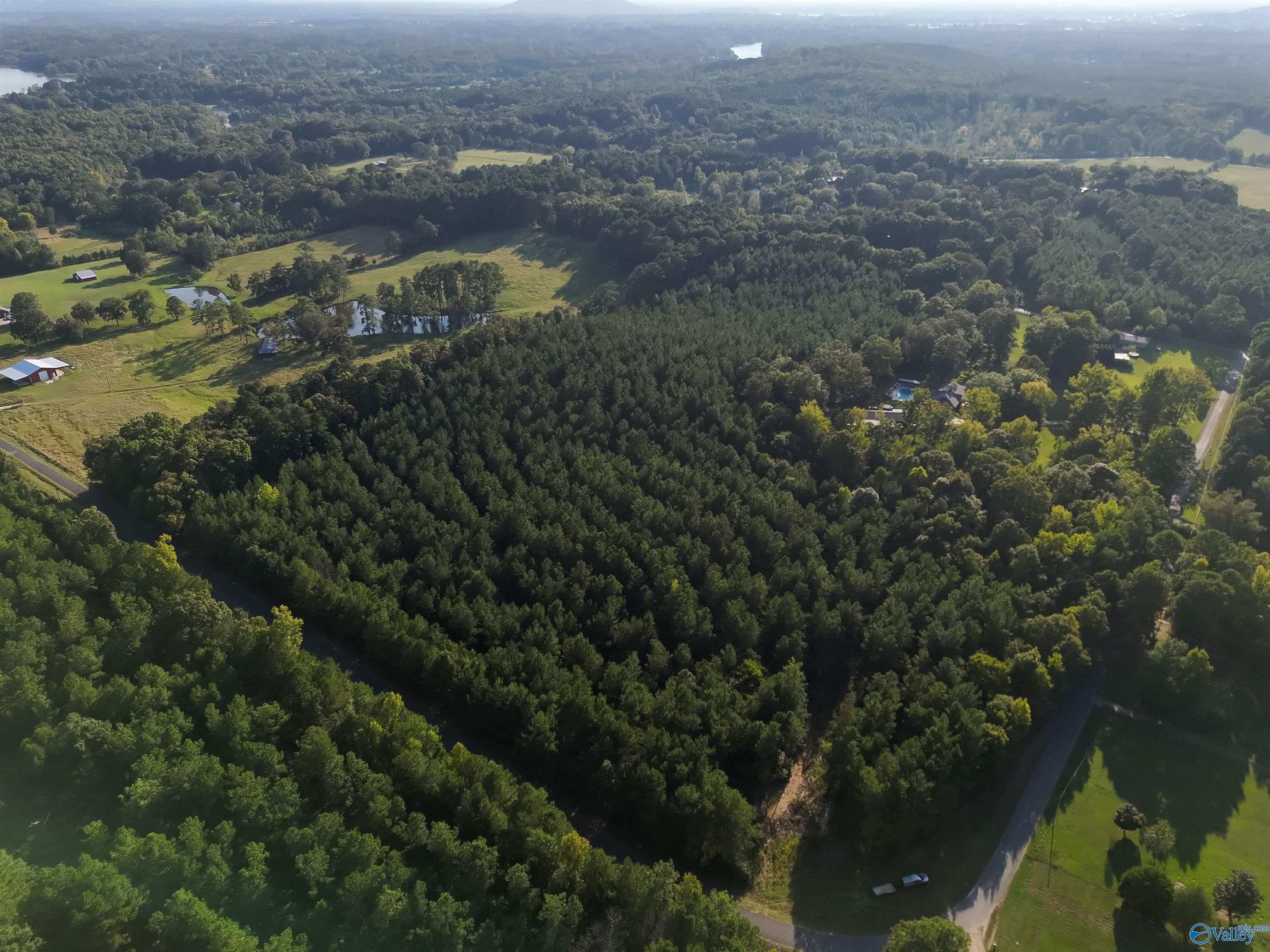 7 AC Rolling Hills Road