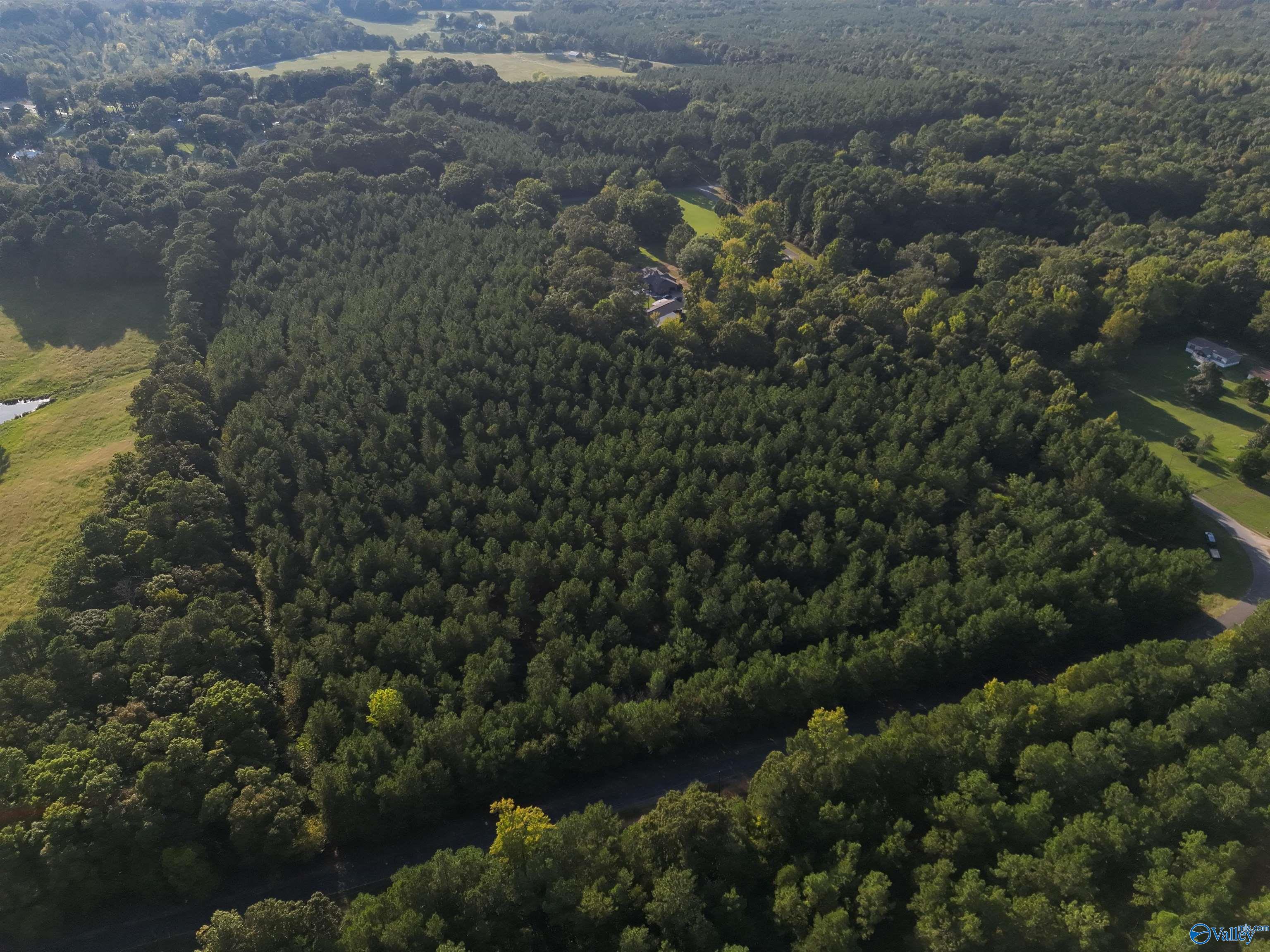 7 AC Rolling Hills Road