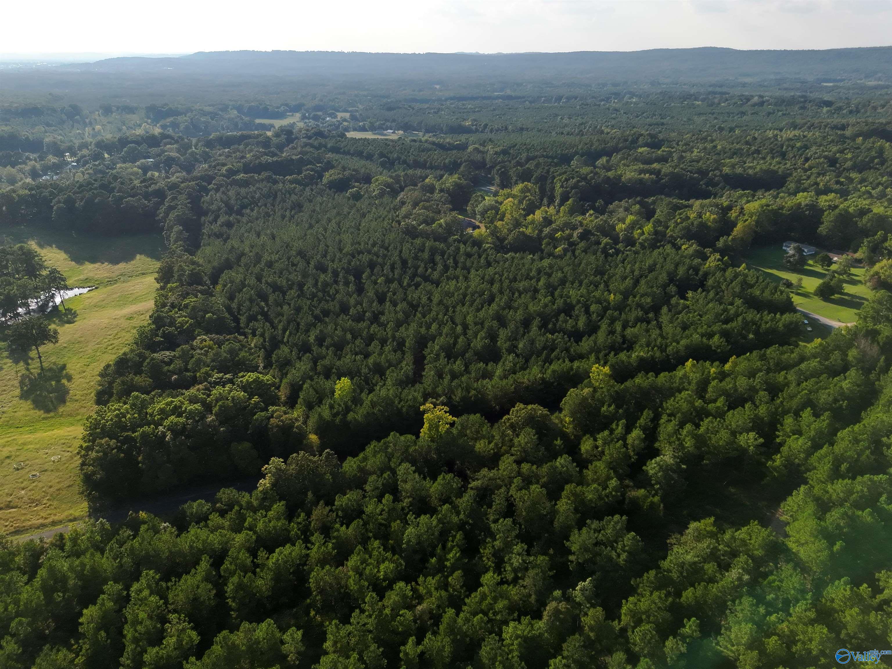 7 AC Rolling Hills Road