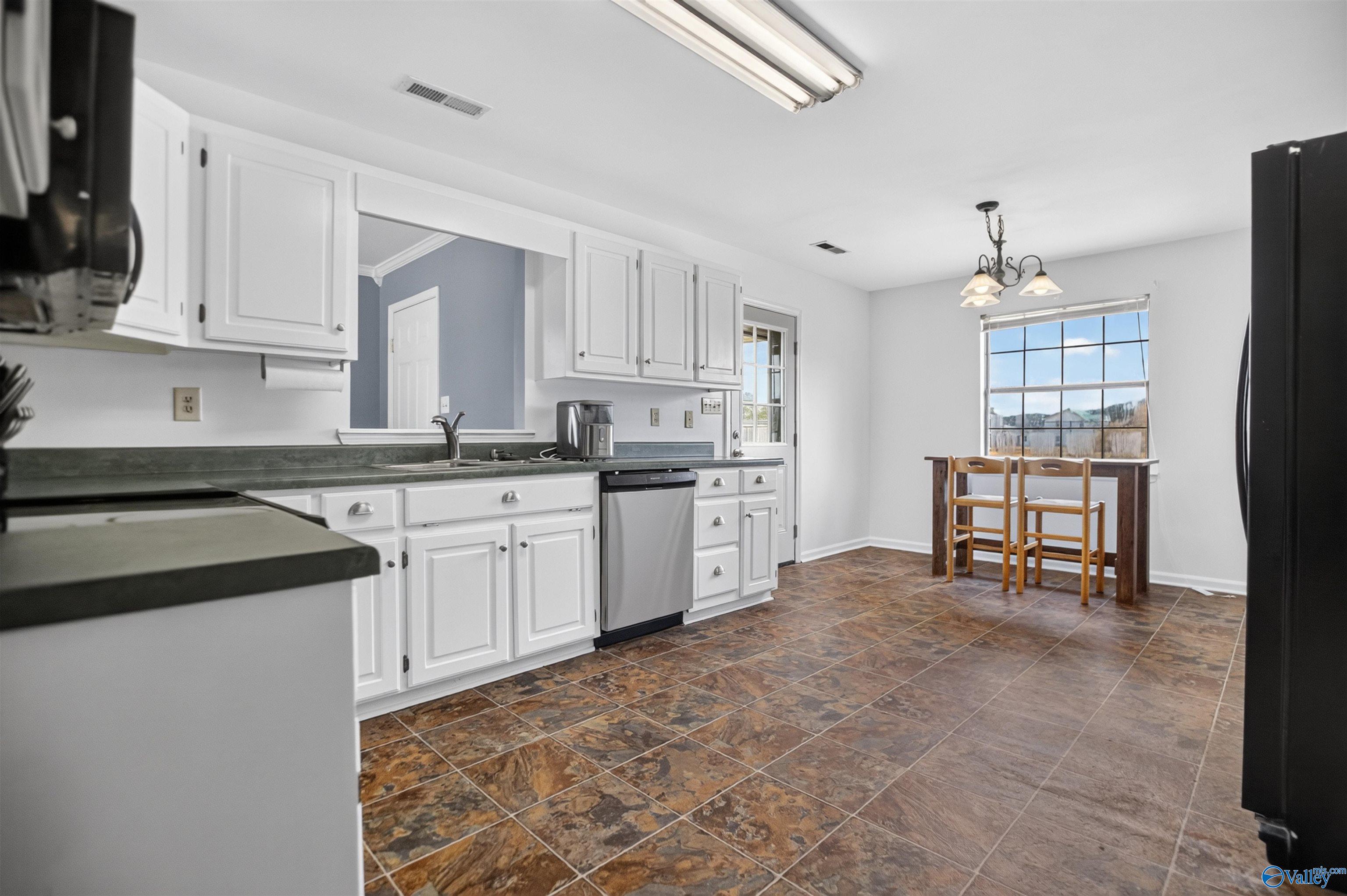 4885 Routon Lane