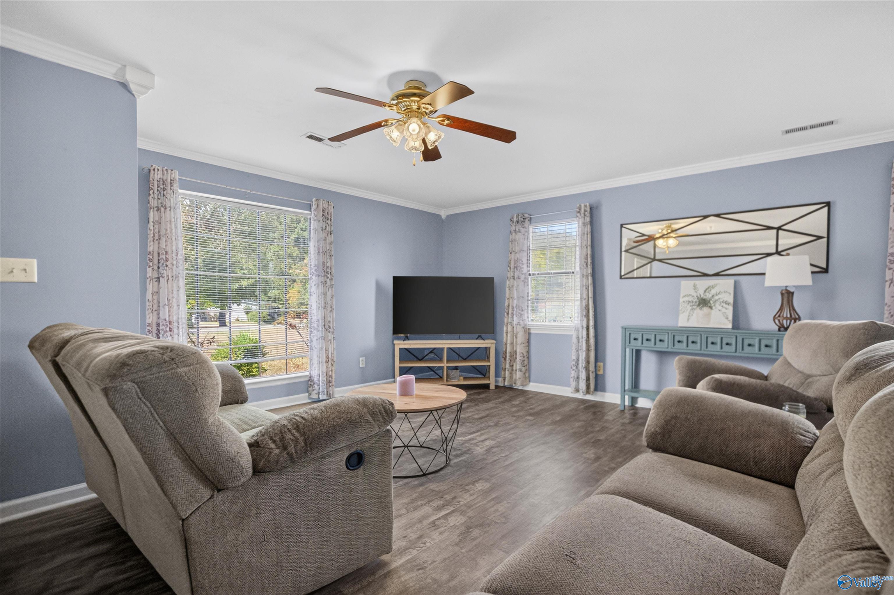 4885 Routon Lane