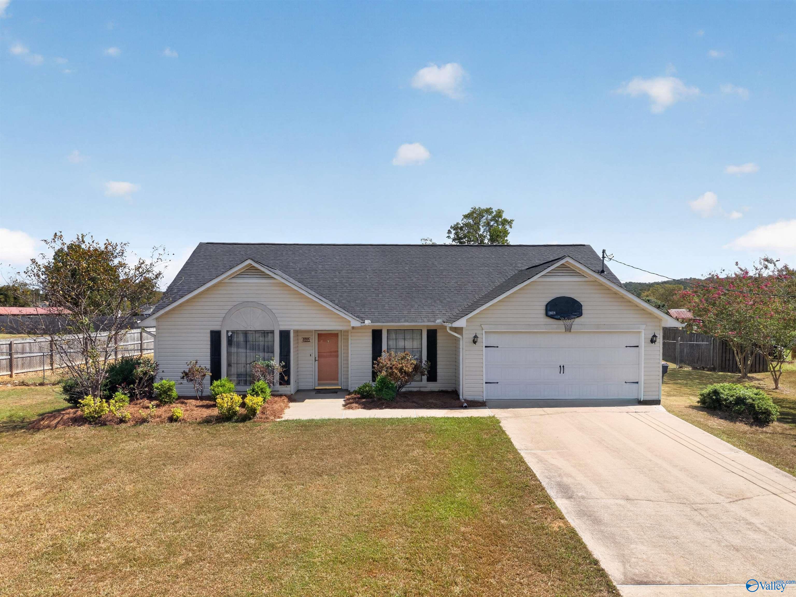 4885 Routon Lane