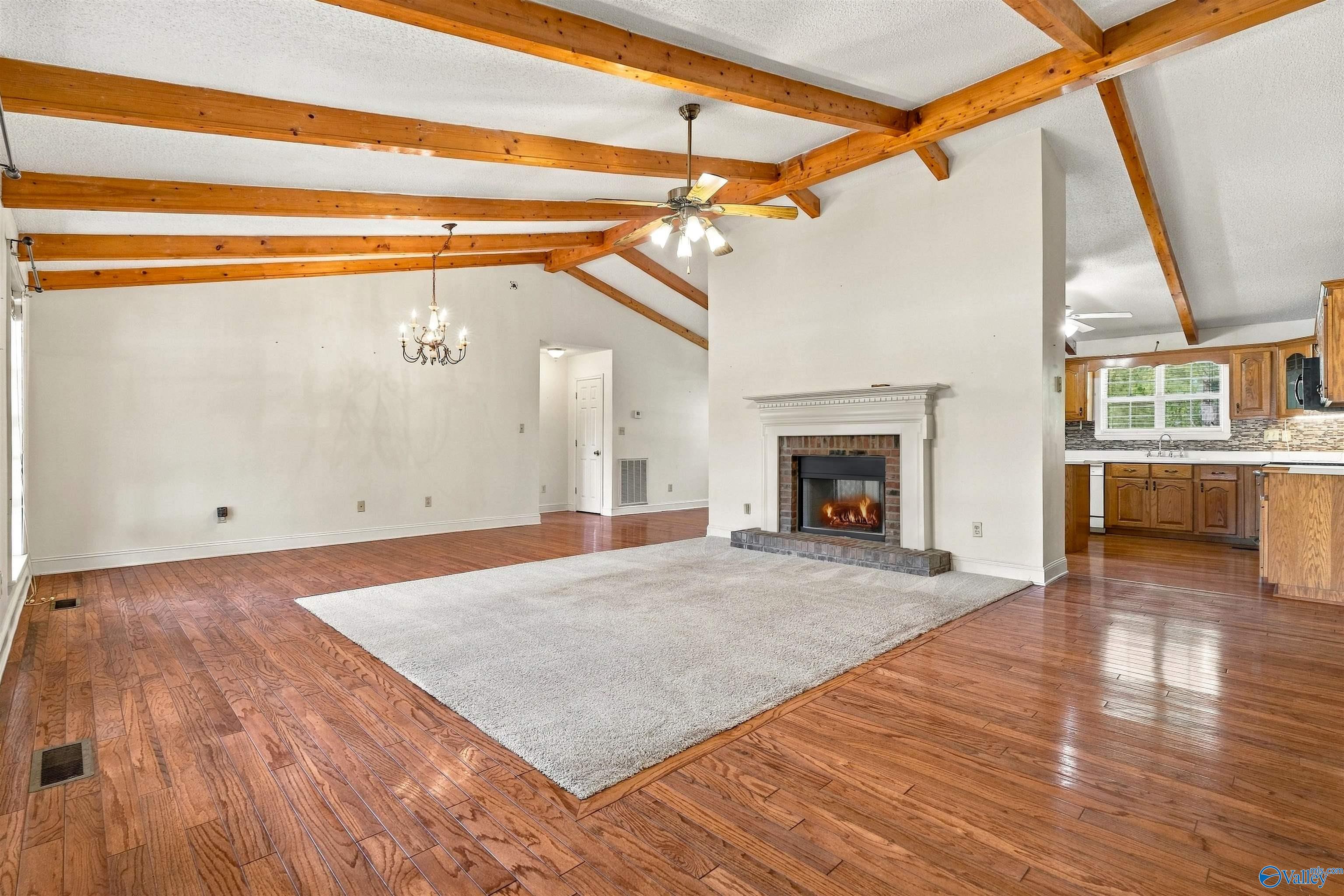 1449 Wood Avenue