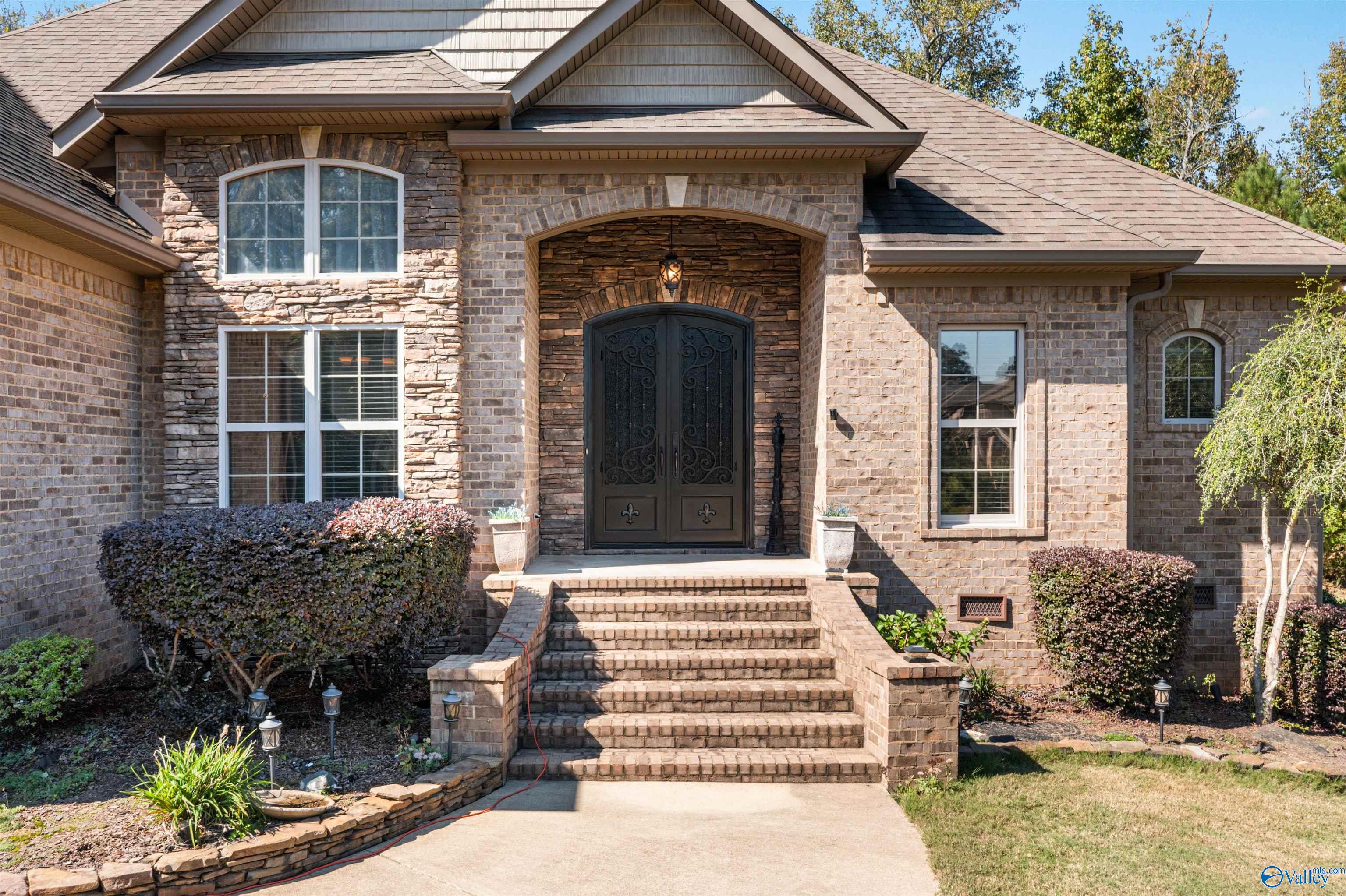 203 Laurel Wood