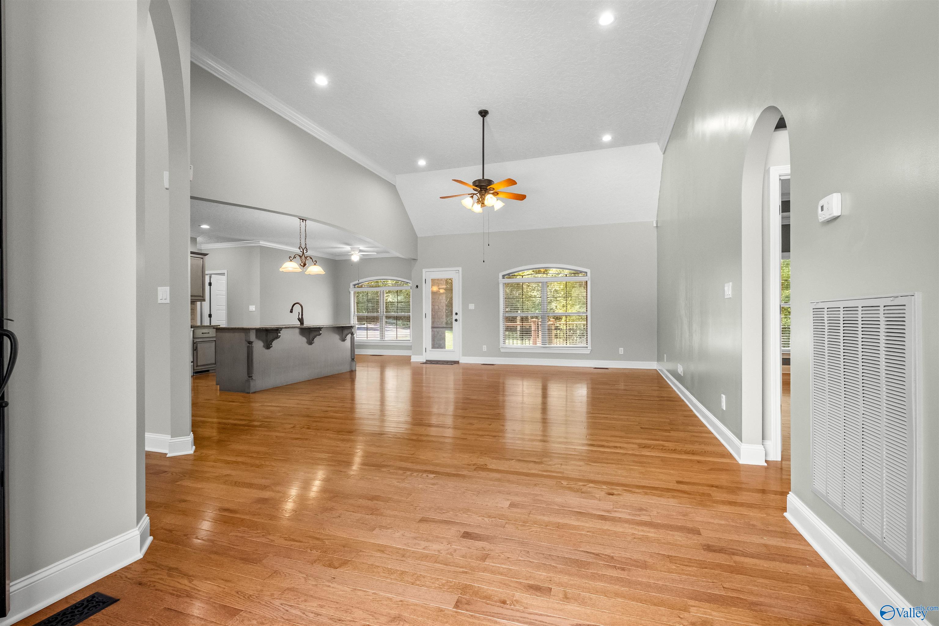 203 Laurel Wood