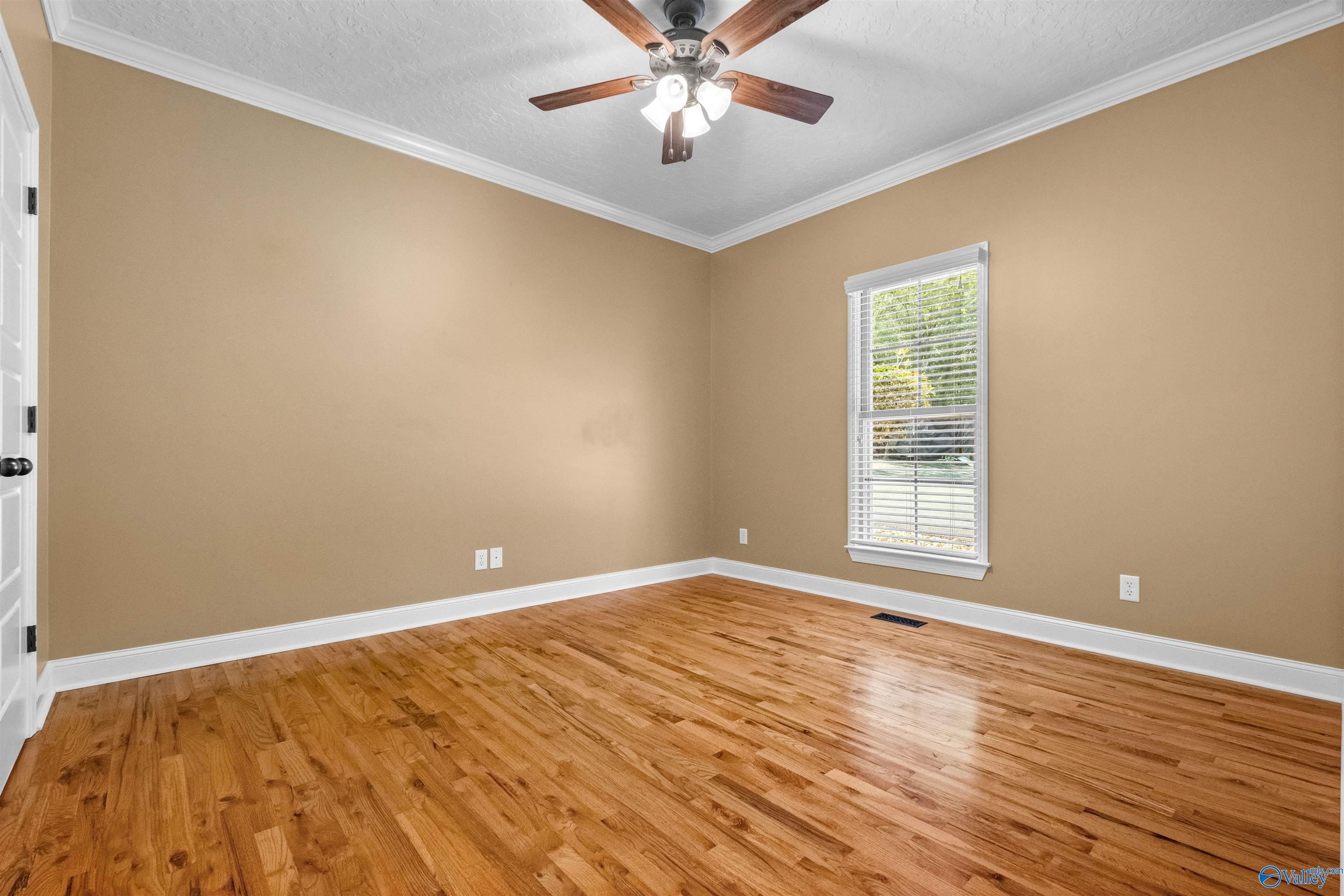 203 Laurel Wood