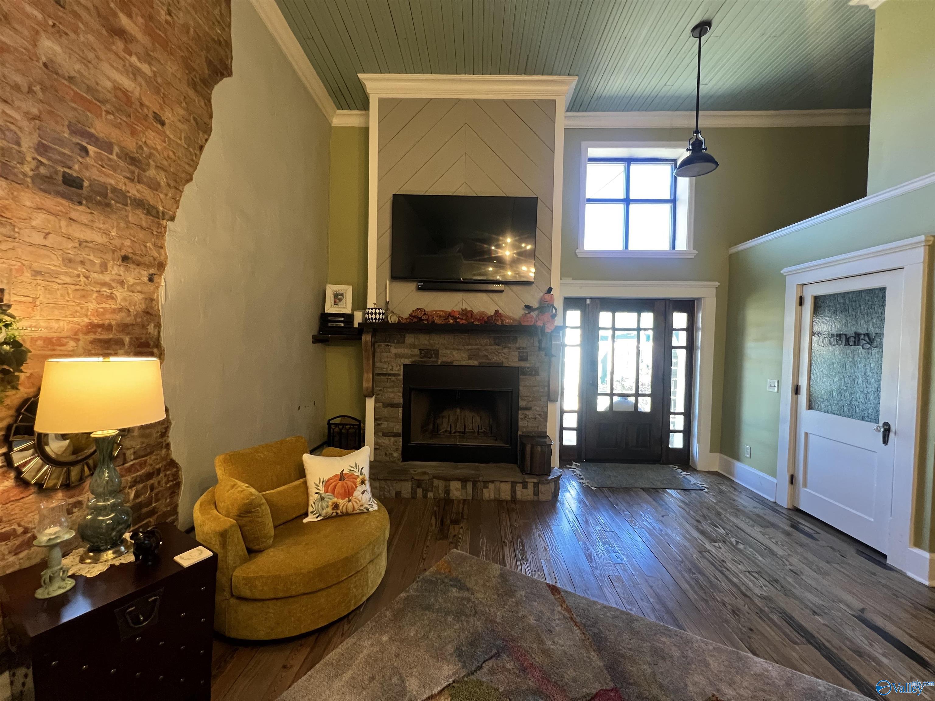 323 NW 5th Avenue # B