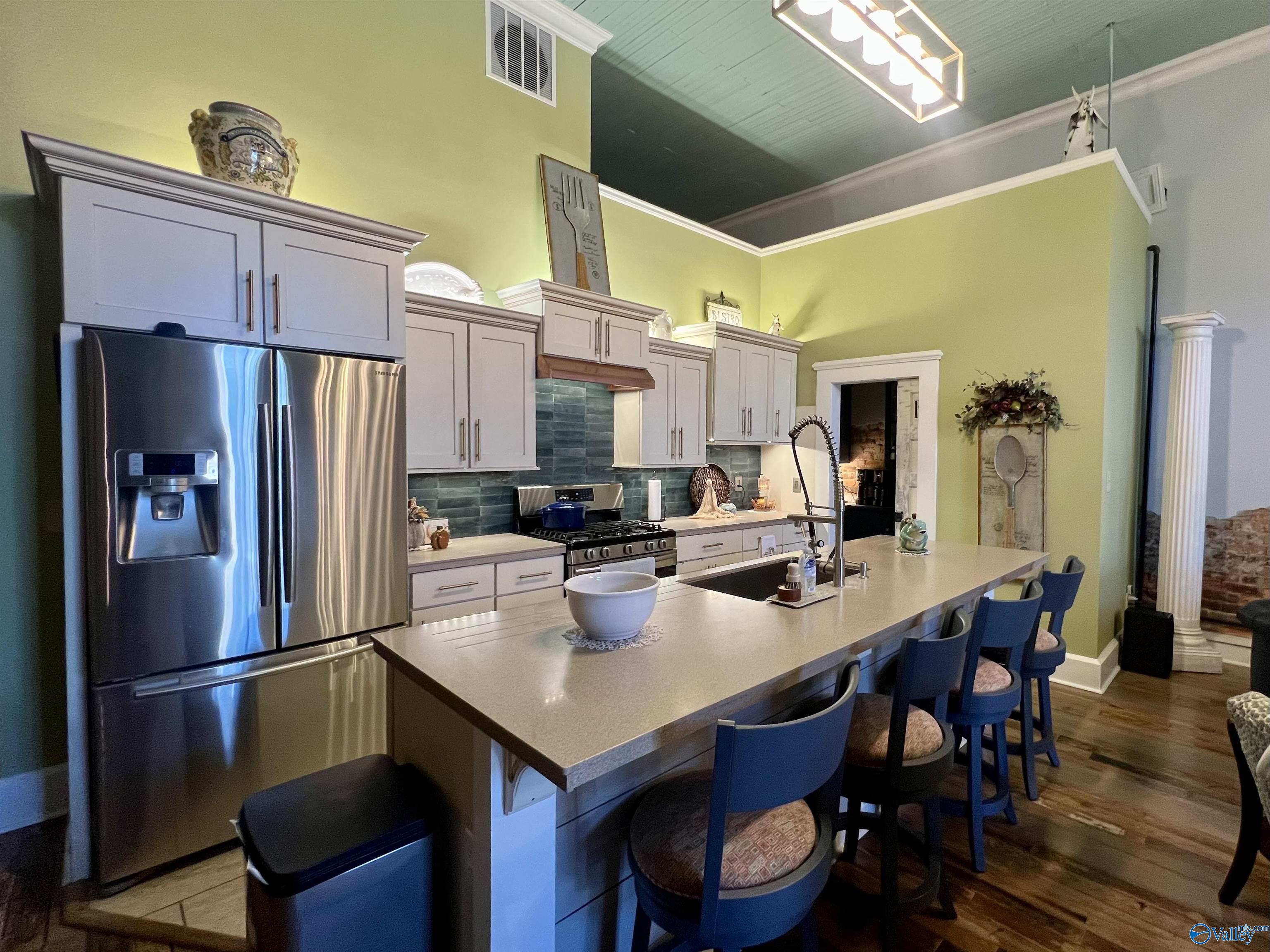 323 NW 5th Avenue # B