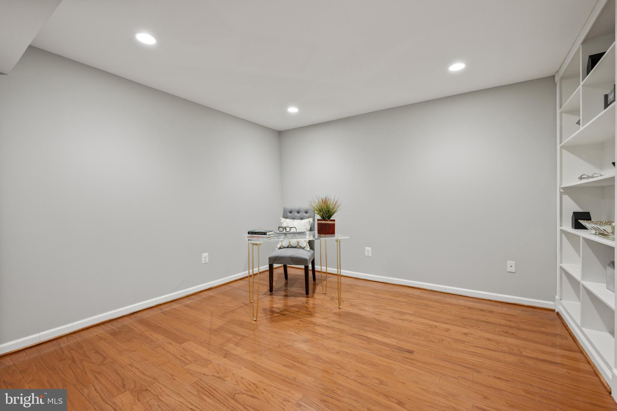 11455 Oak Leaf Dr