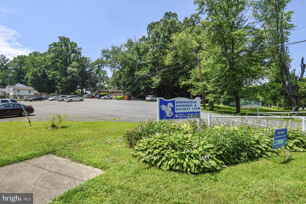 8322 Cushing Ct