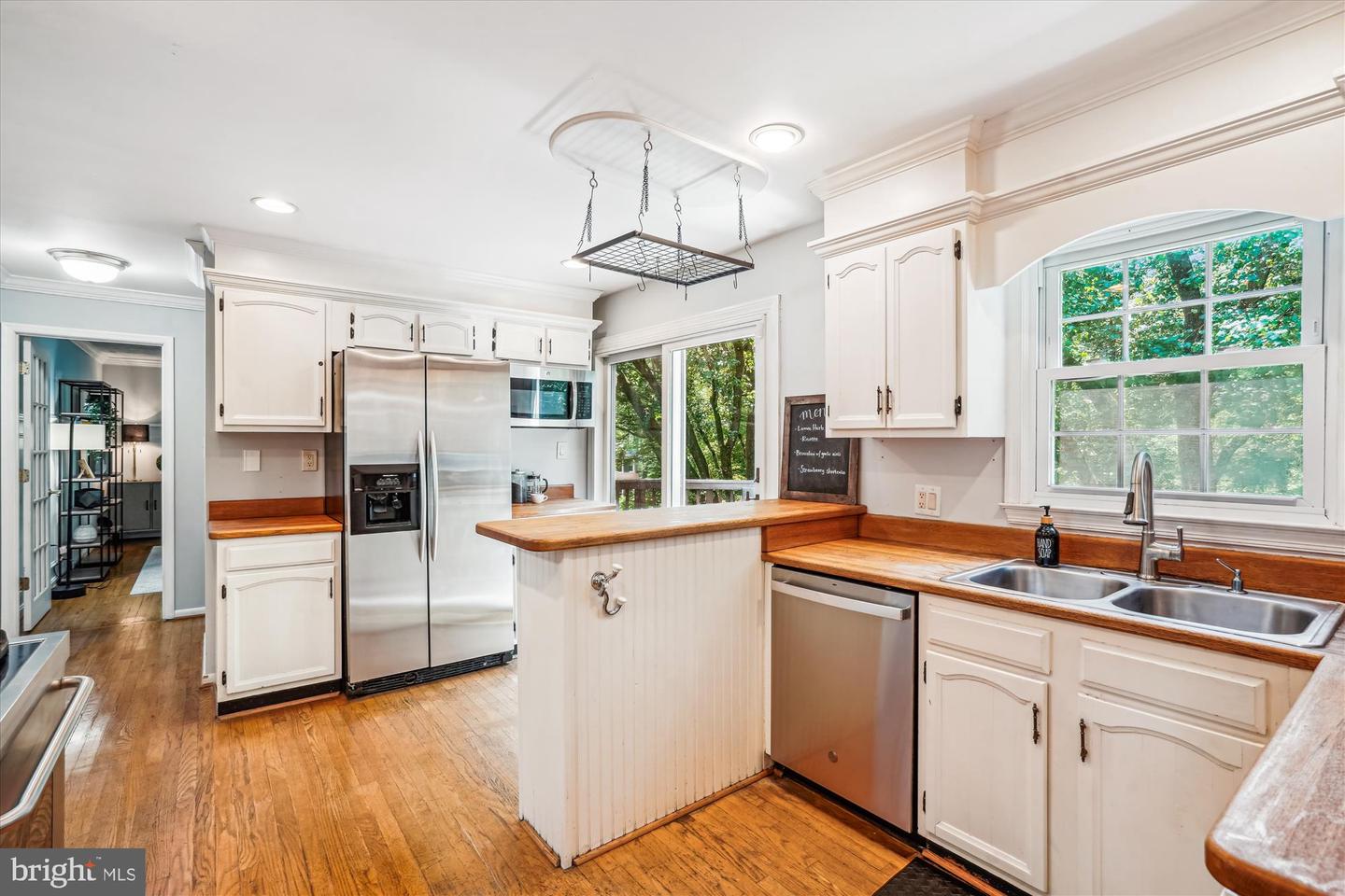8322 Cushing Ct