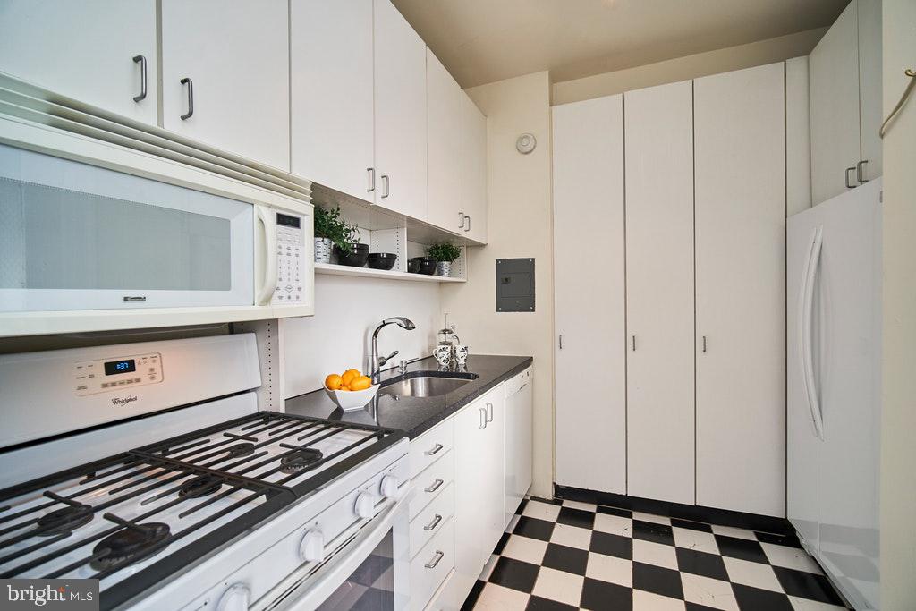 3020 Dent Pl NW #32w