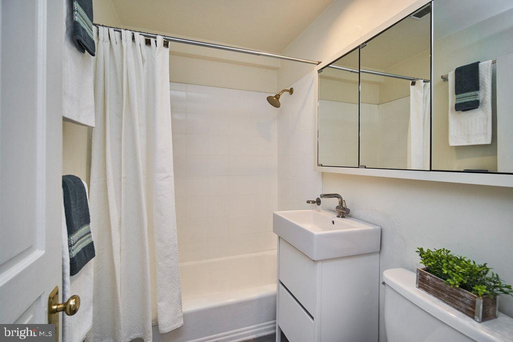 3020 Dent Pl NW #32w