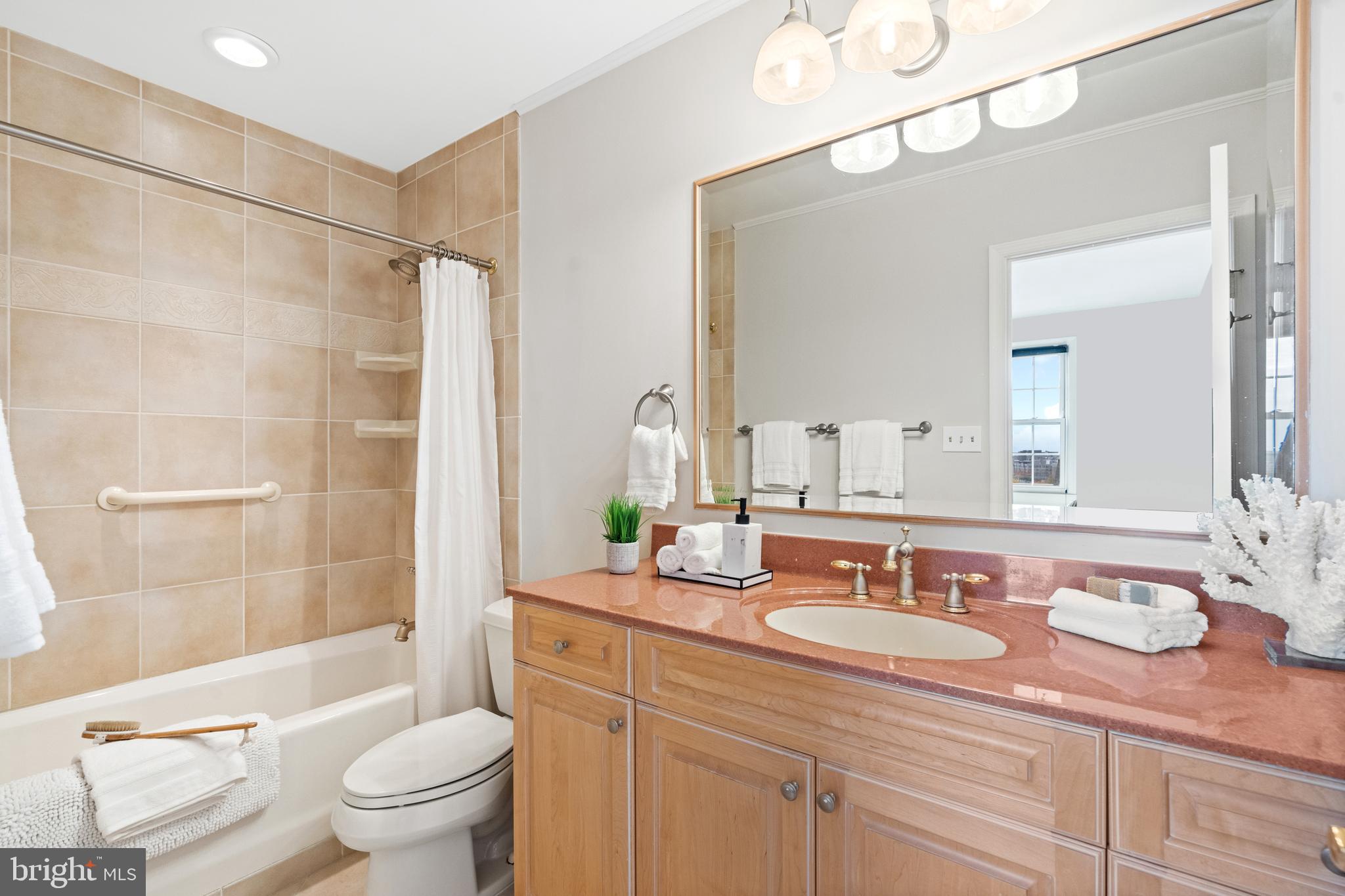 1618 Belmont St NW #A