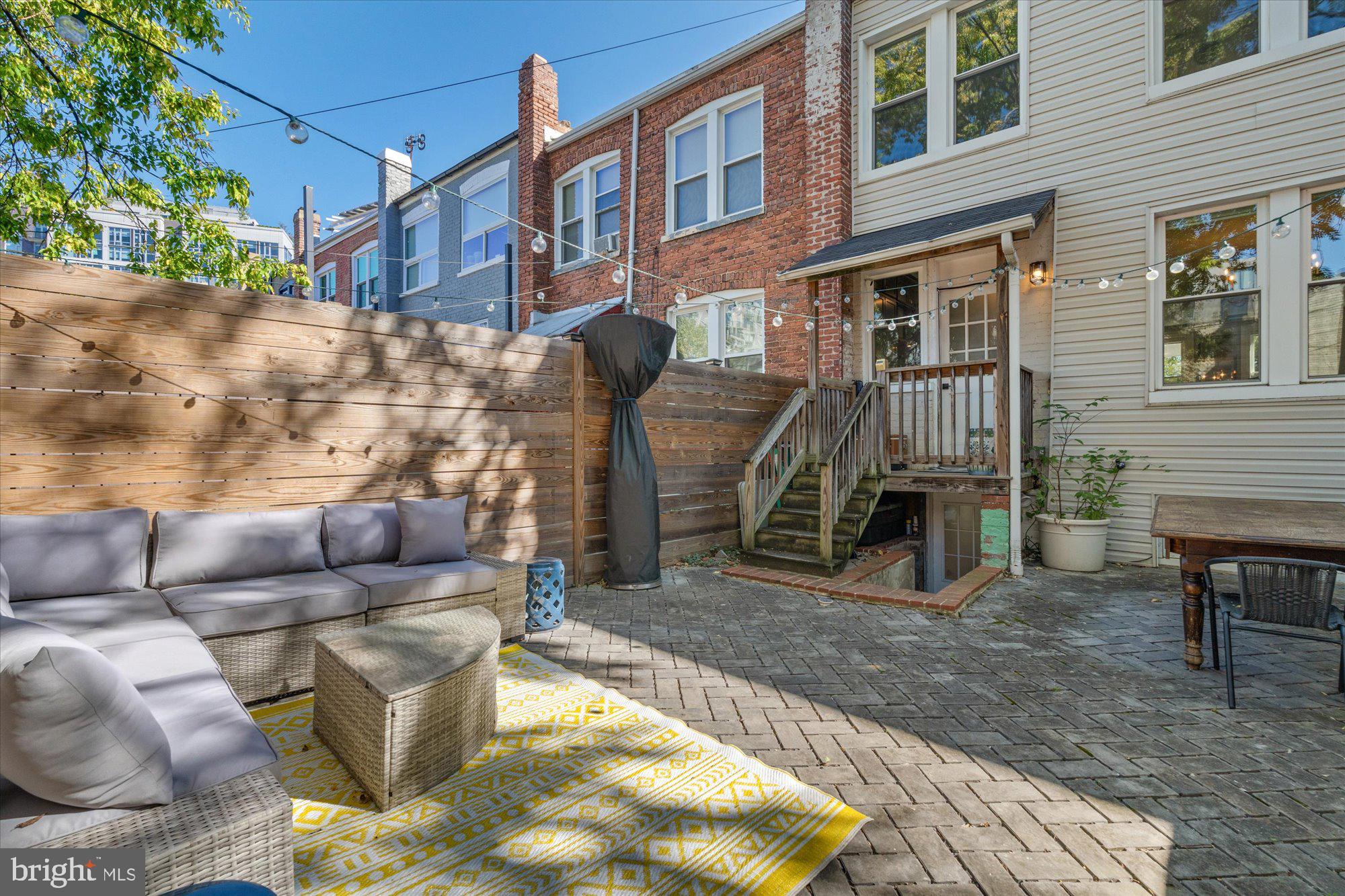 1204 5th St NE
