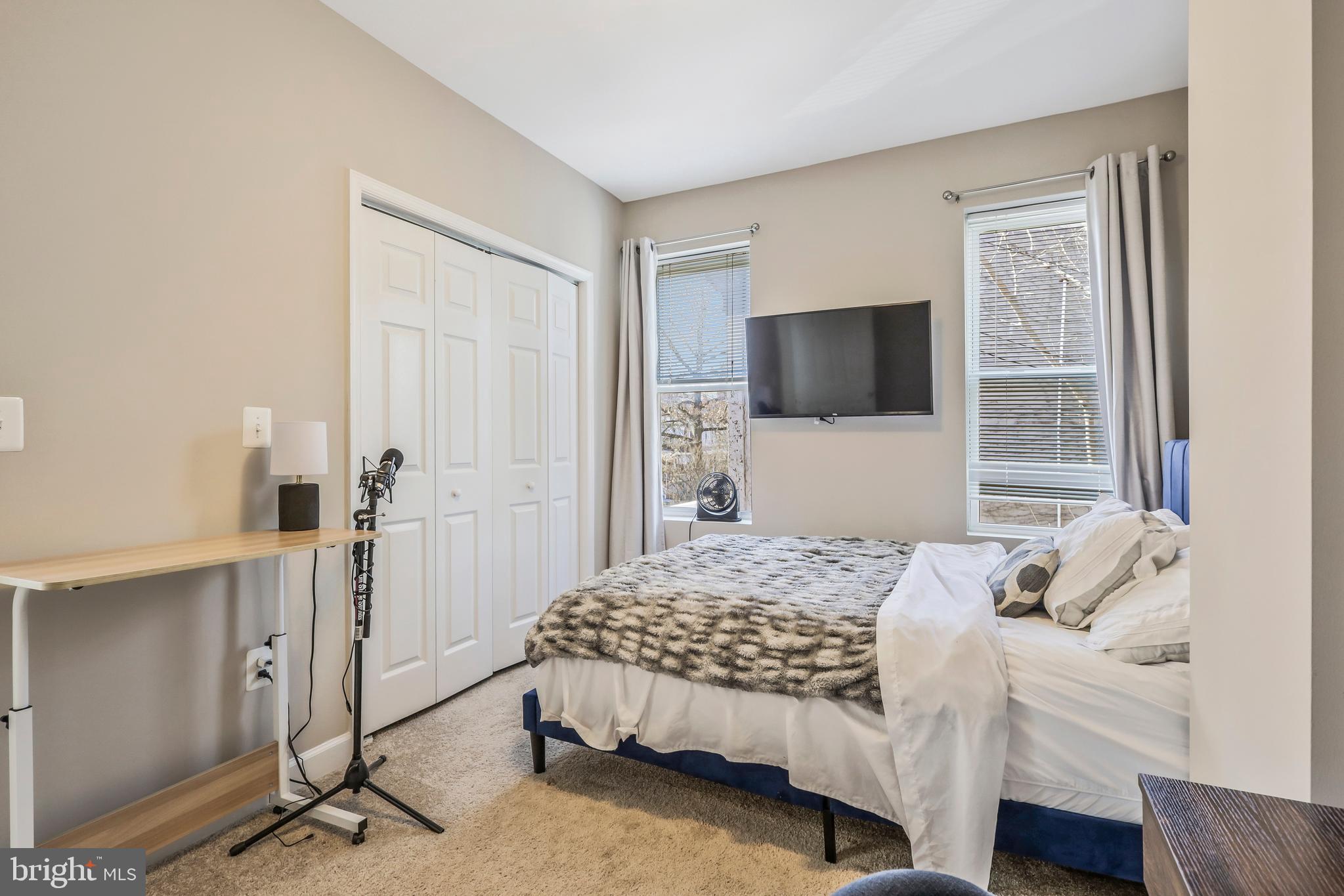 1628 Eckington Pl NE