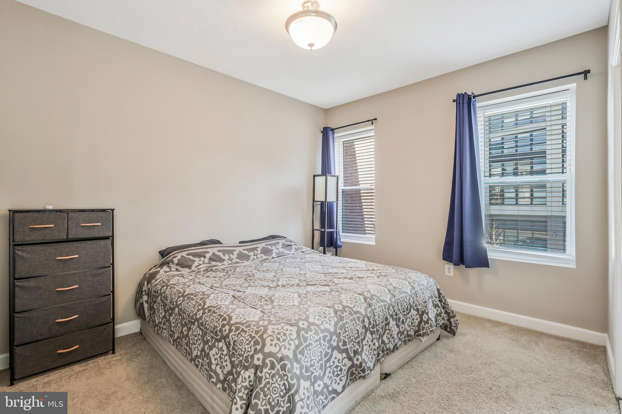 1628 Eckington Pl NE