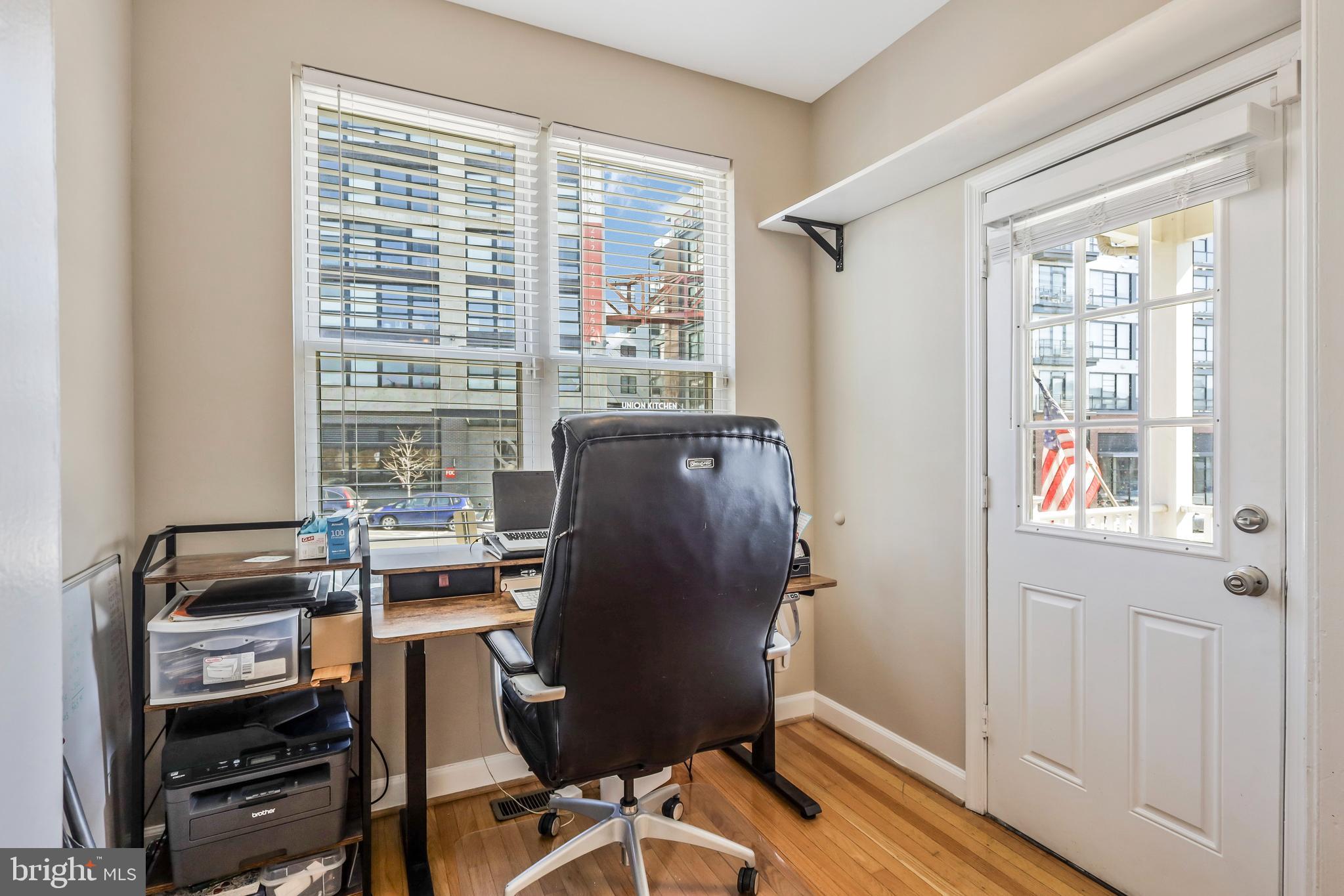 1628 Eckington Pl NE