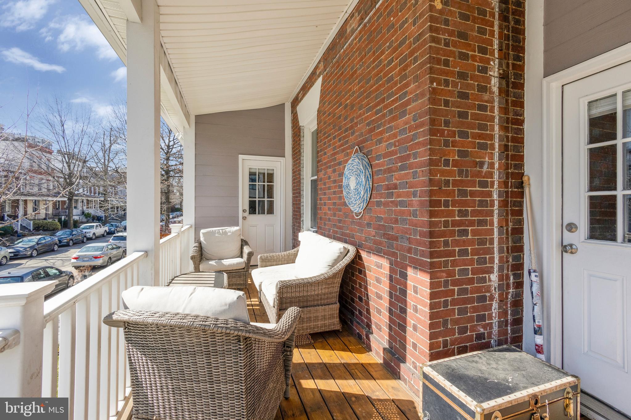 1628 Eckington Pl NE