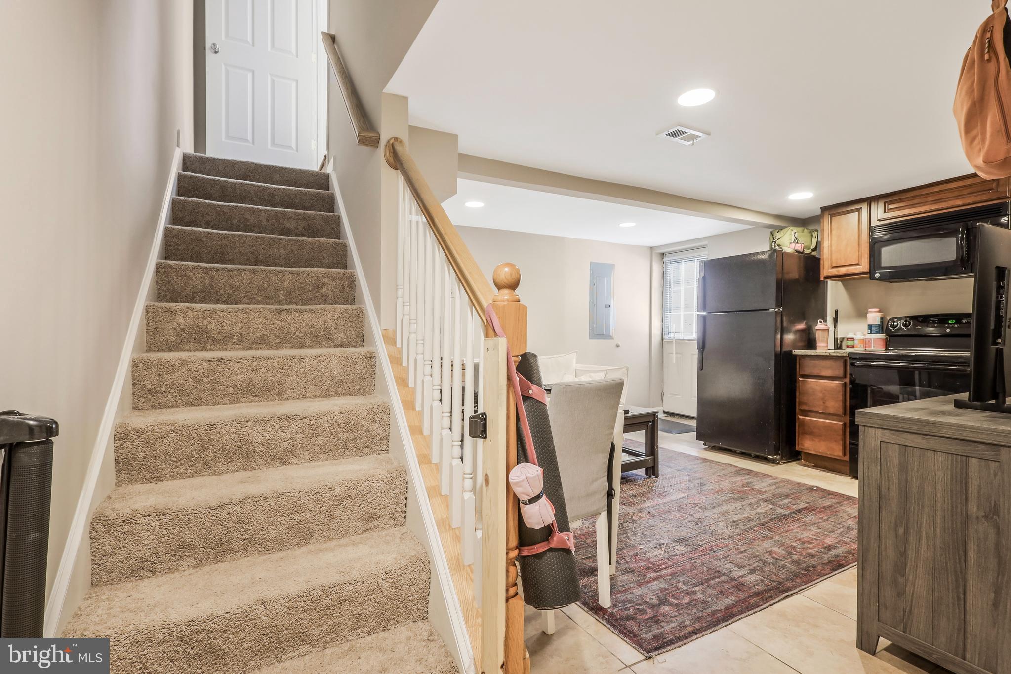 1628 Eckington Pl NE