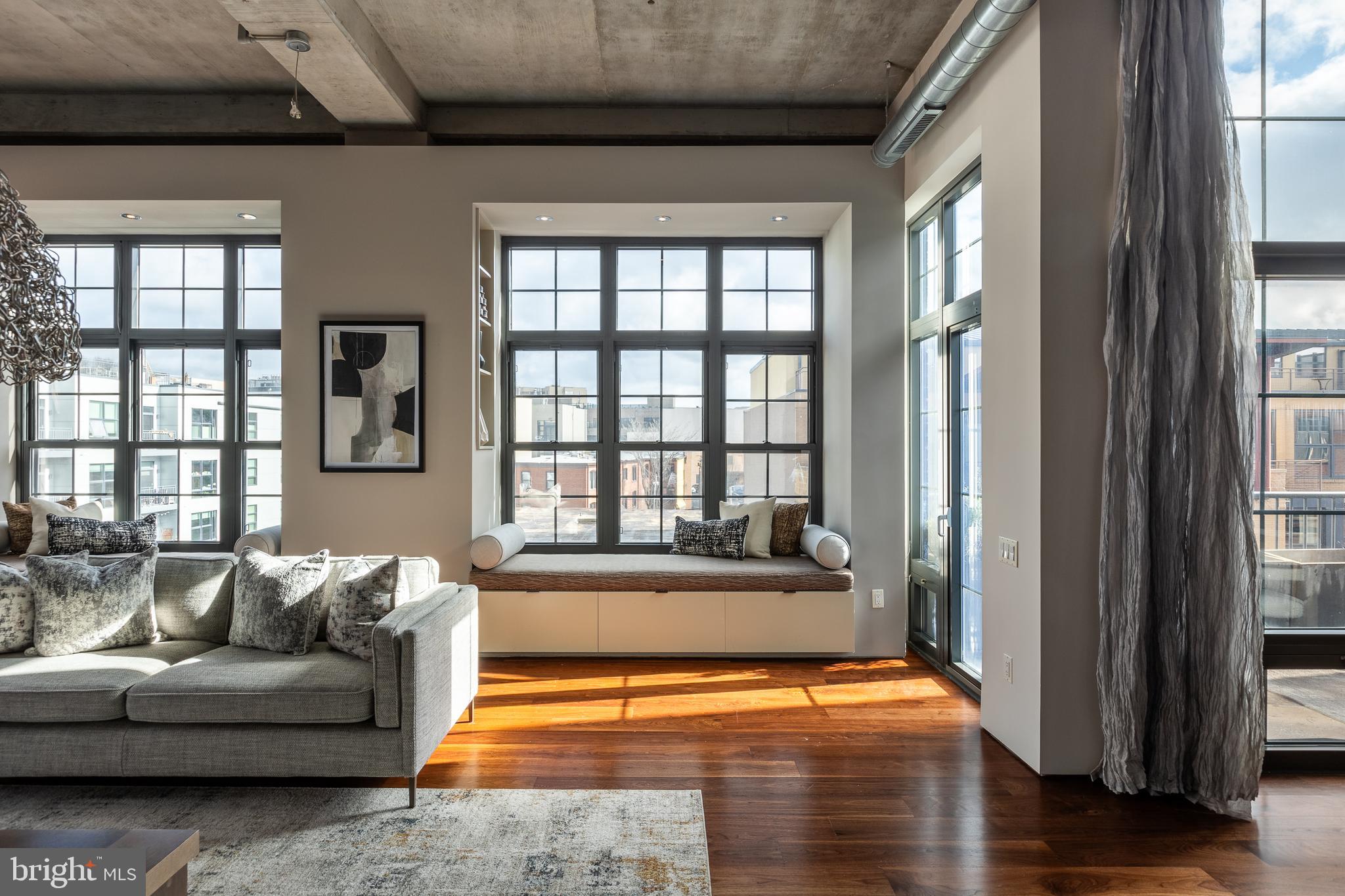 2328 Champlain St NW #416