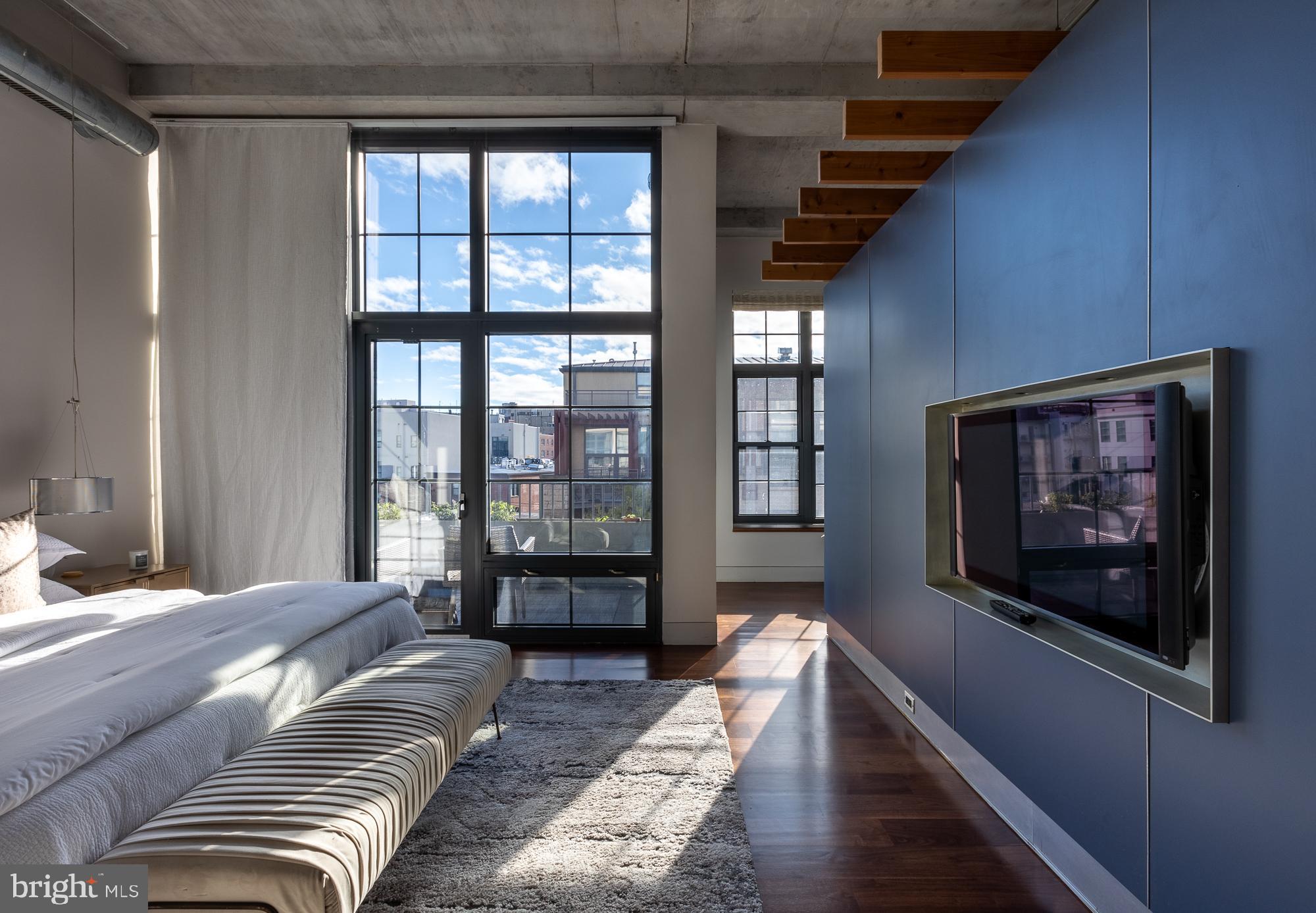 2328 Champlain St NW #416