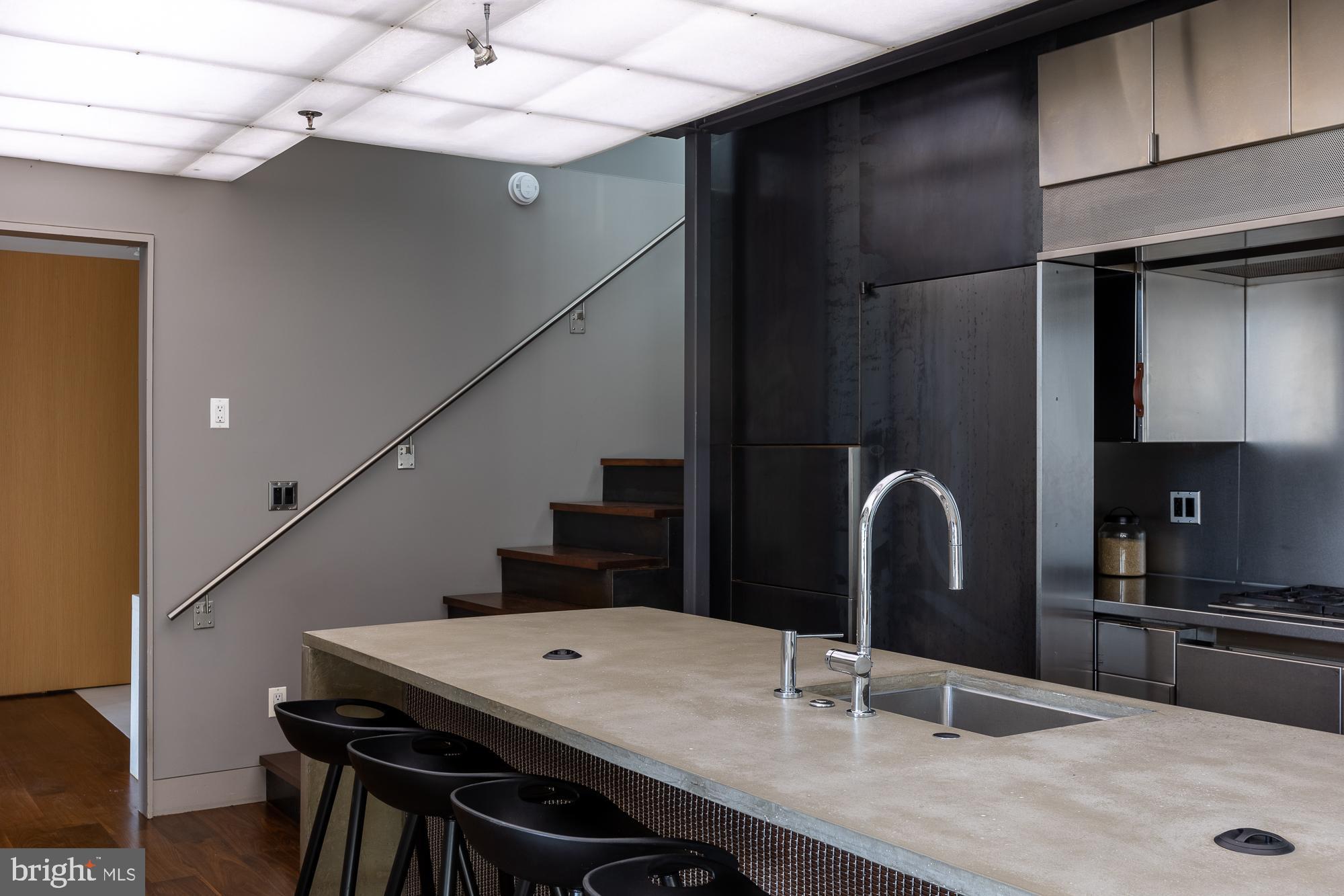 2328 Champlain St NW #416