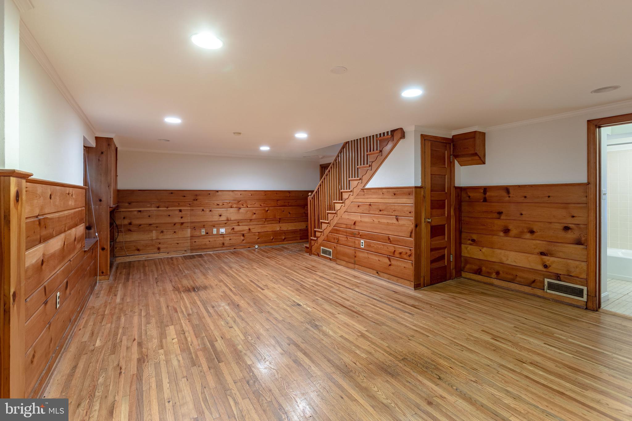 2833 Northampton St NW